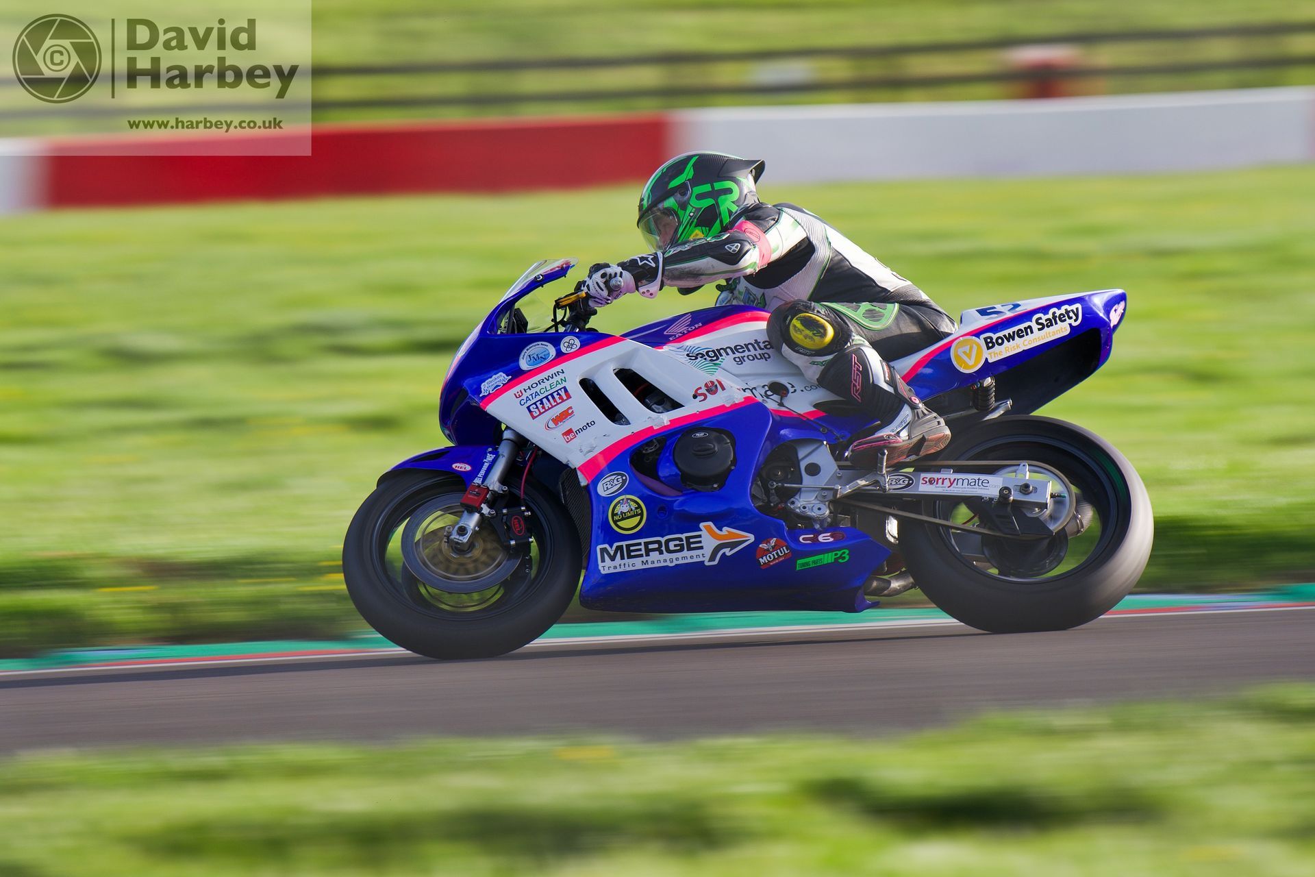 Photographing the No Limits motorcycle Endurance at Donington Park