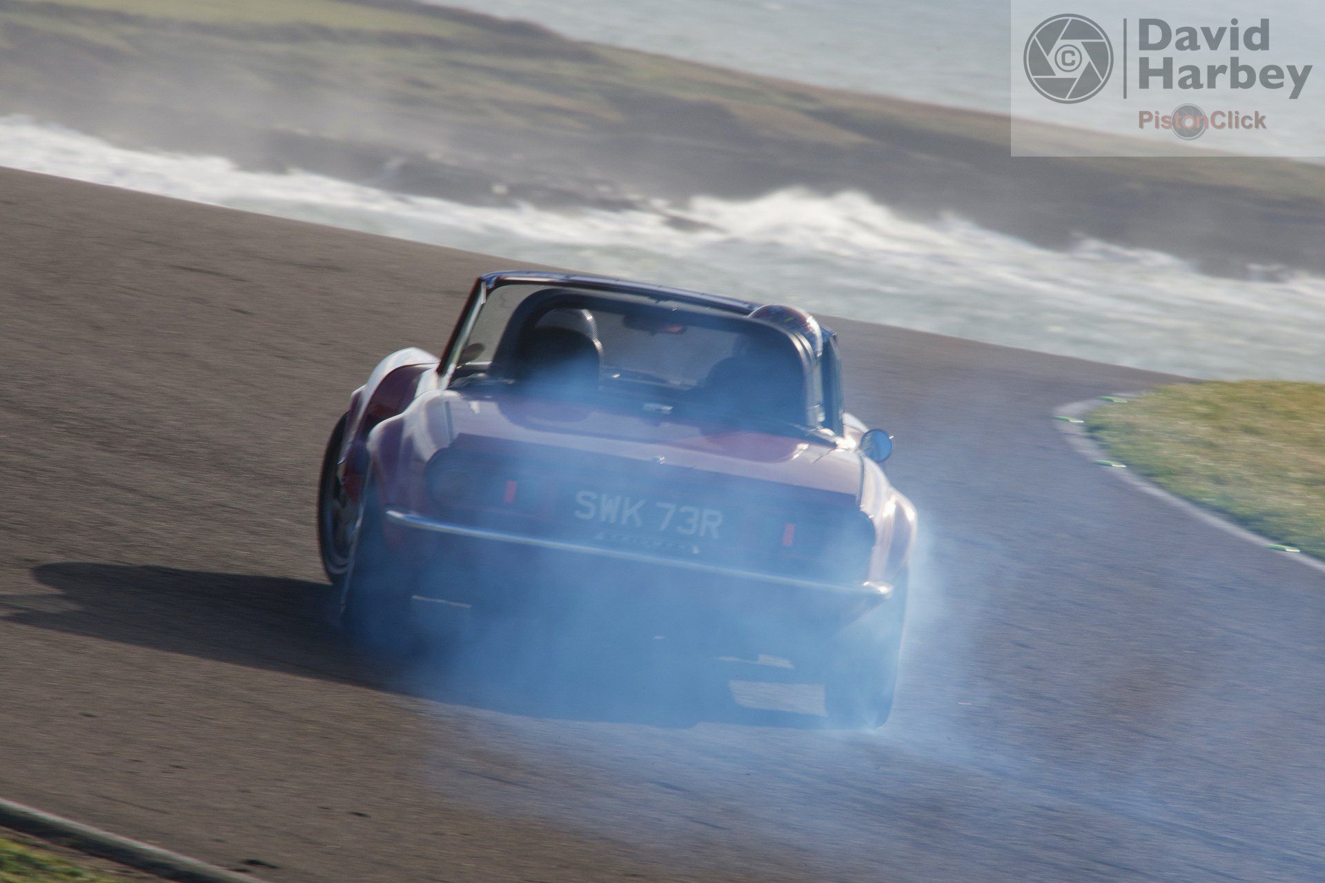 Race of Remembrance at Anglesey Circuit Trac Mon