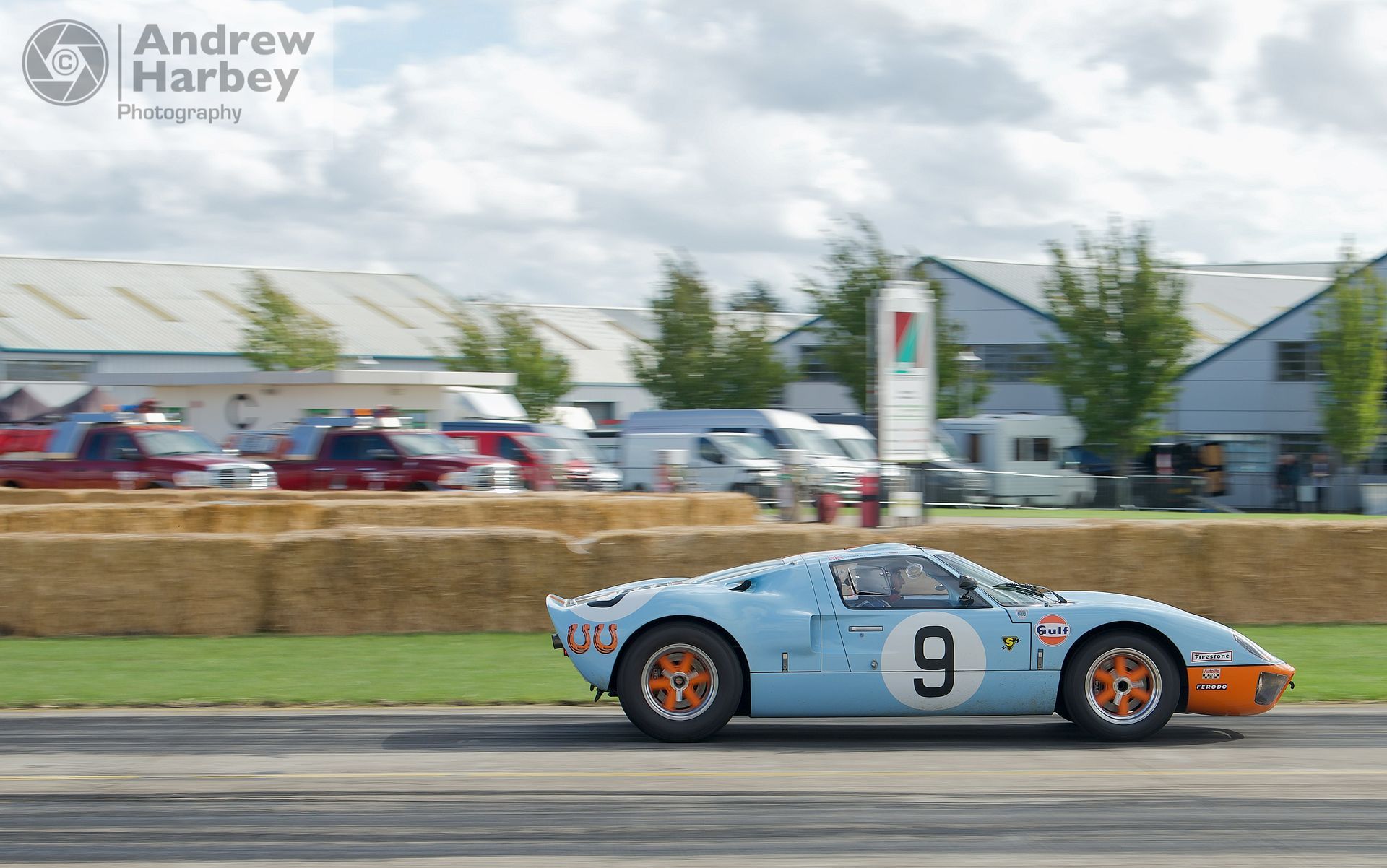 Sywell Classic car show Pistons and Props