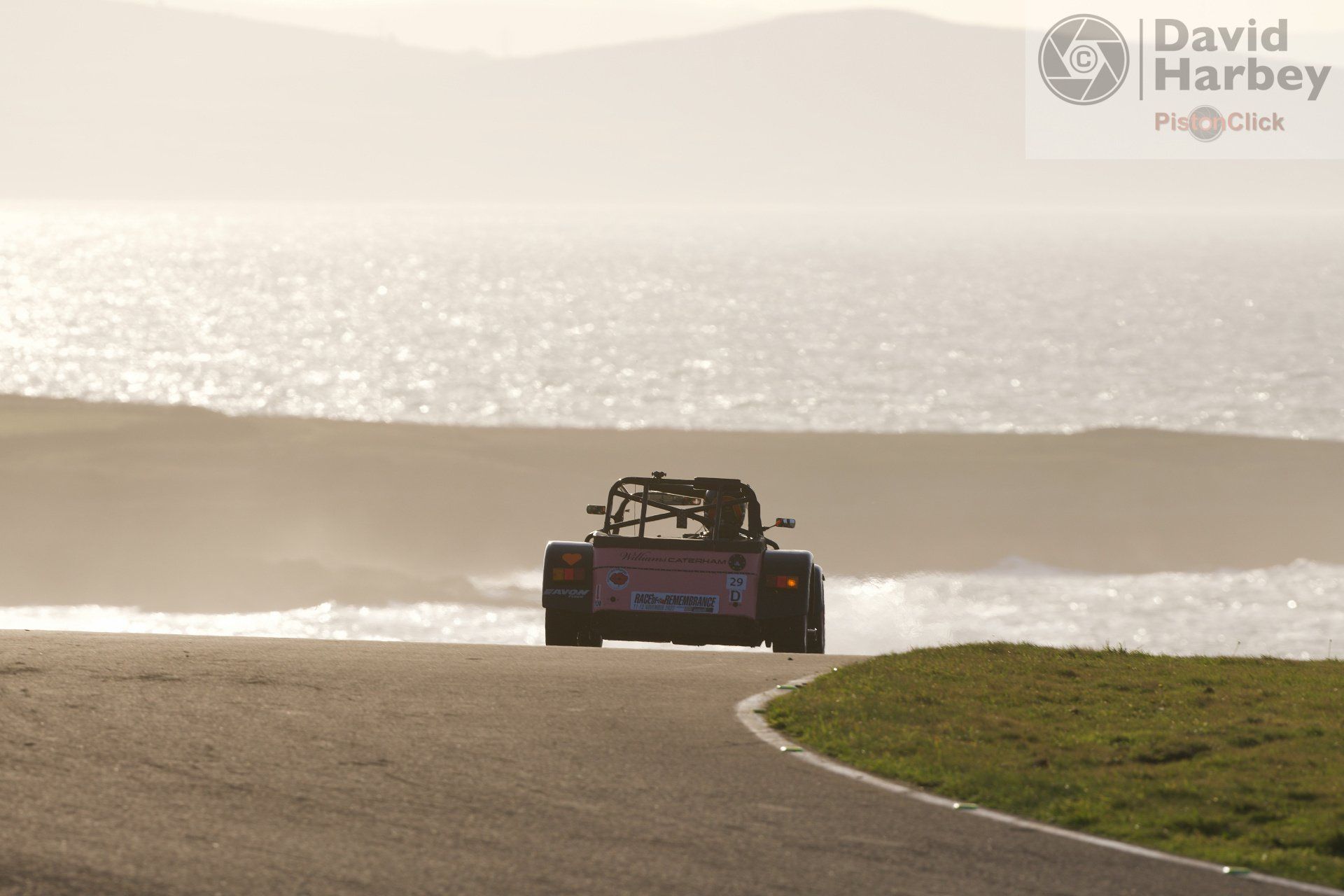 Race of Remembrance at Anglesey Circuit Trac Mon