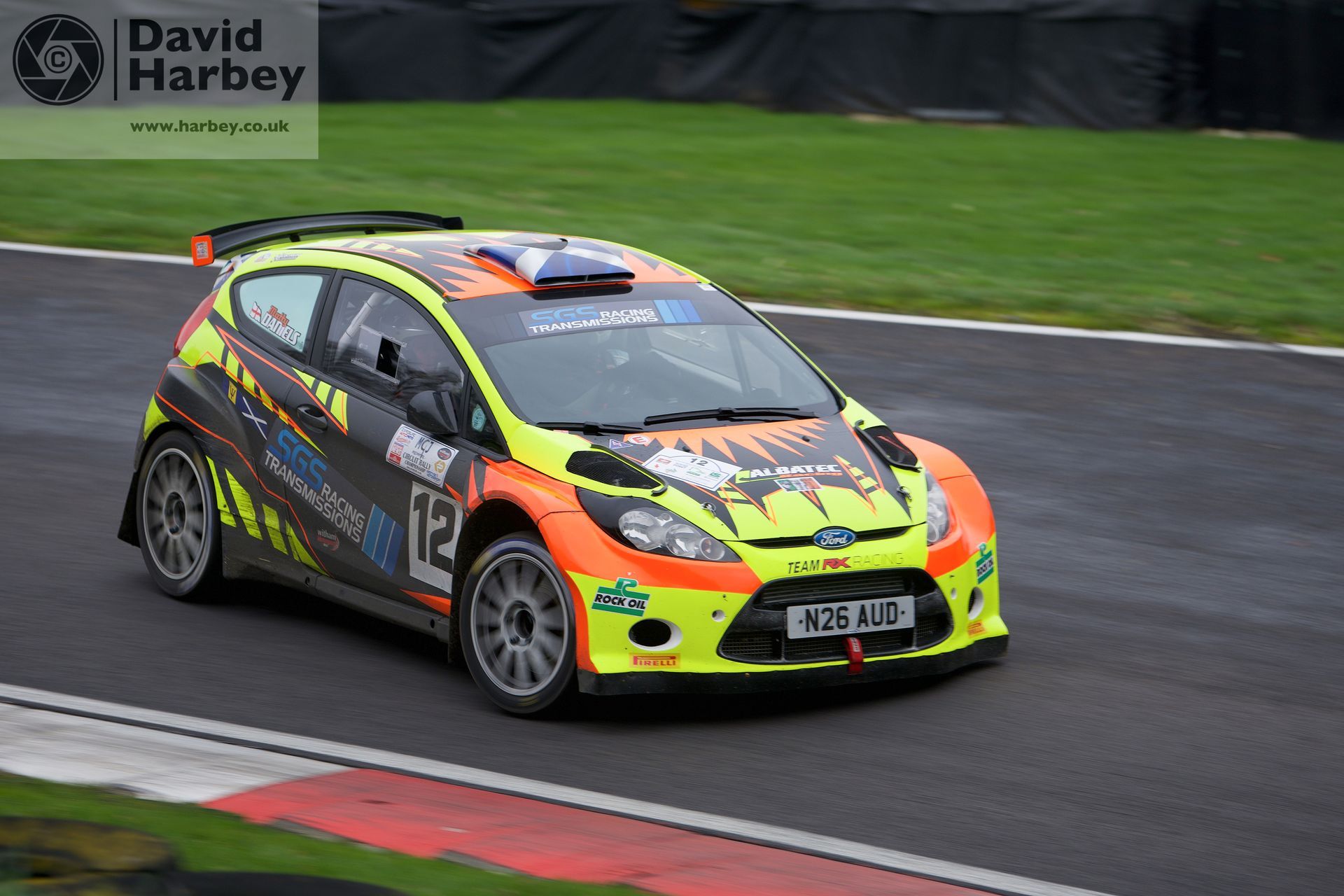 Rallying round the mountain at Cadwell Park