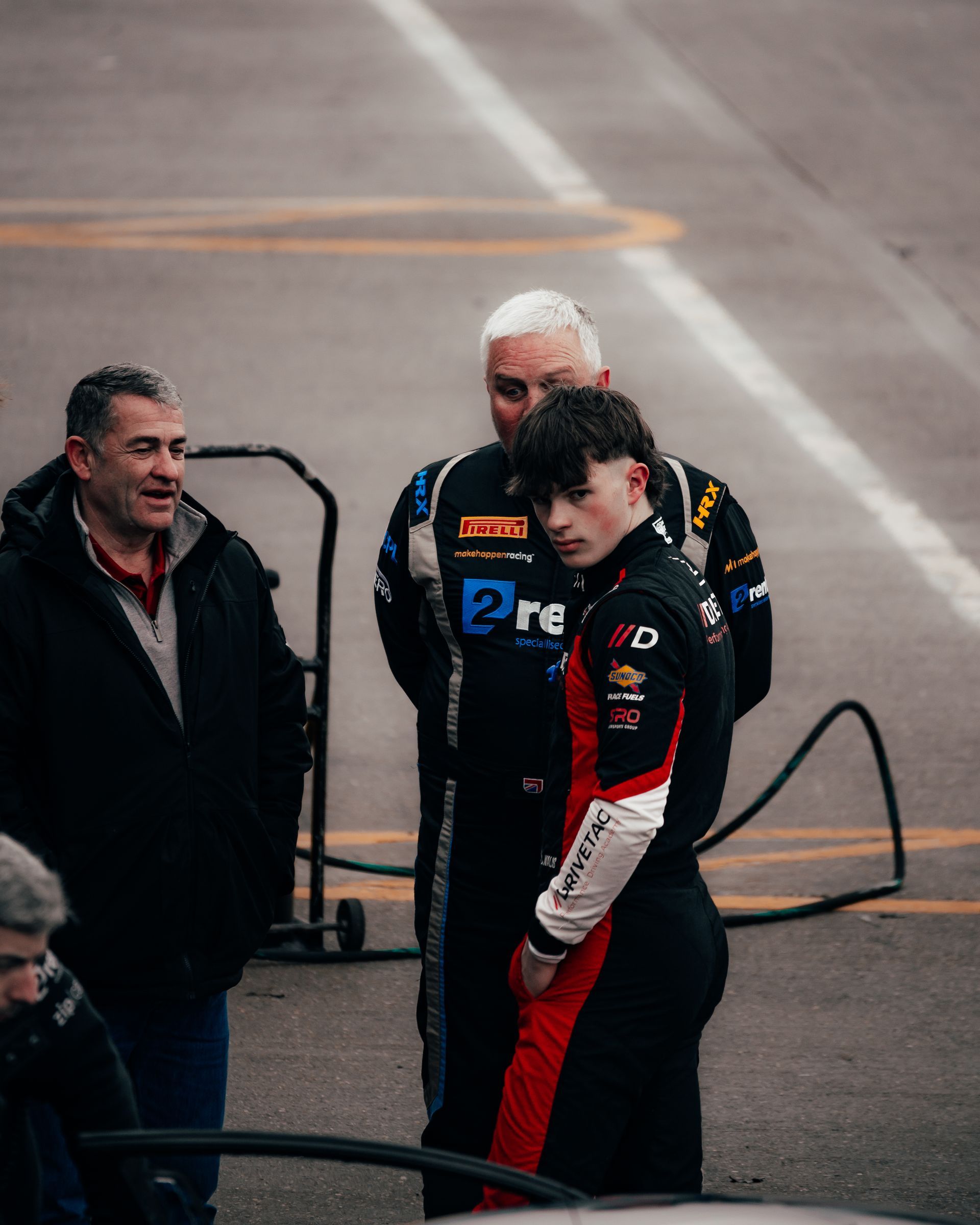 Photographing the GT Cup Test Day at Donington Park