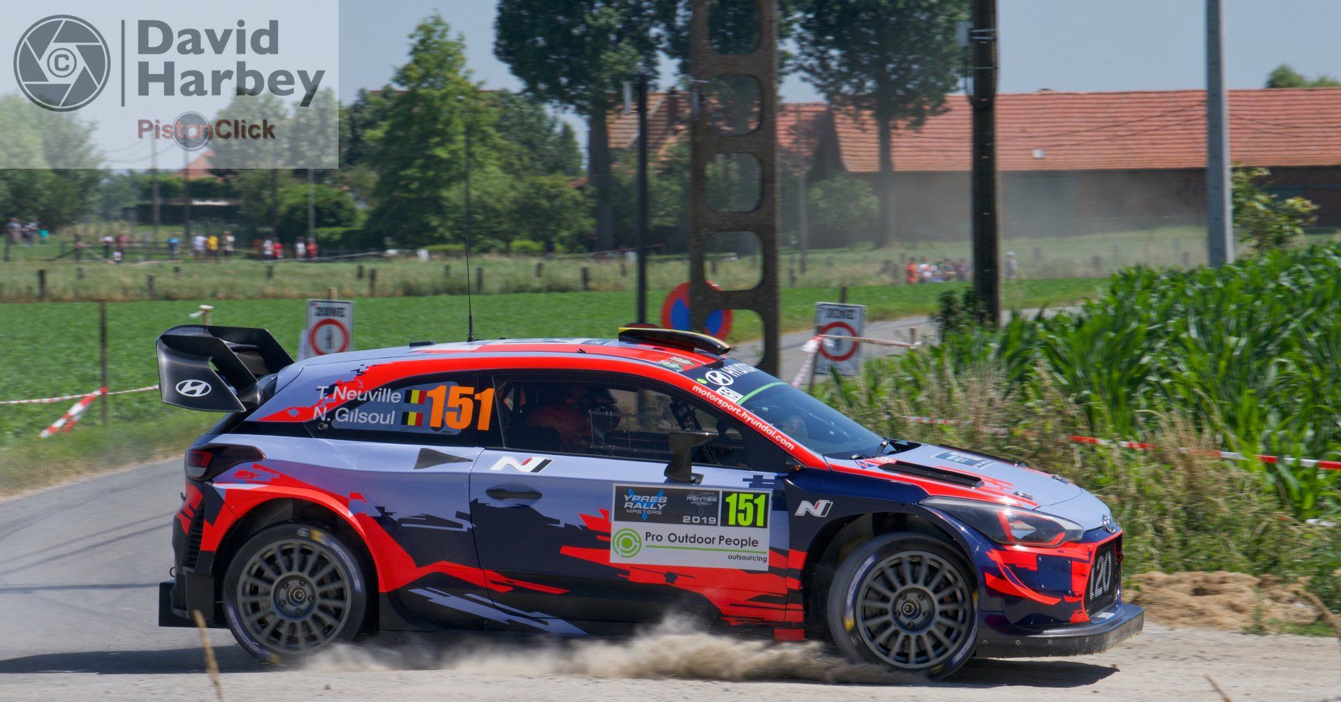 Thierry Neuville Hyundai WRC car