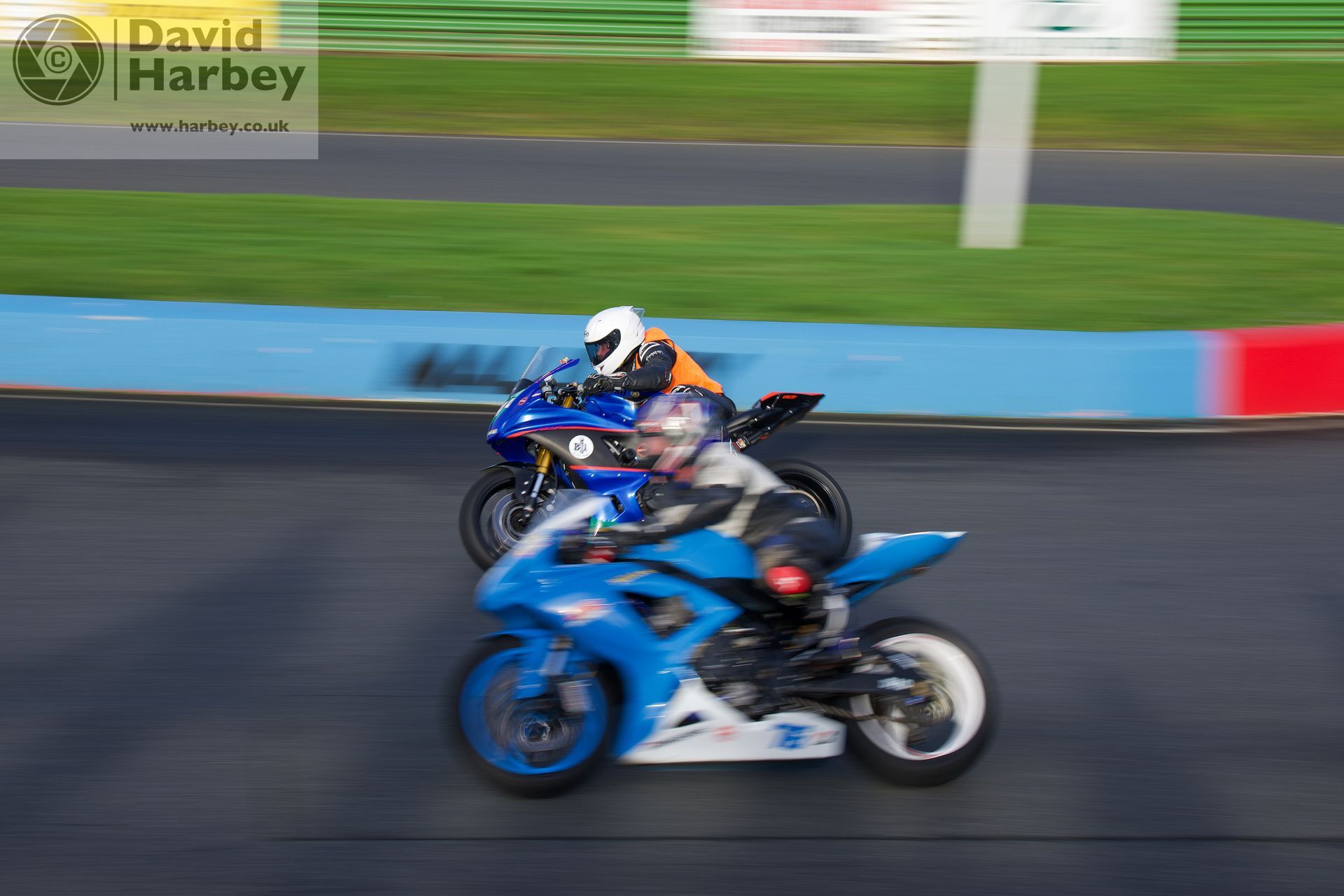 Motorbikes at the Plum Pudding races 2023