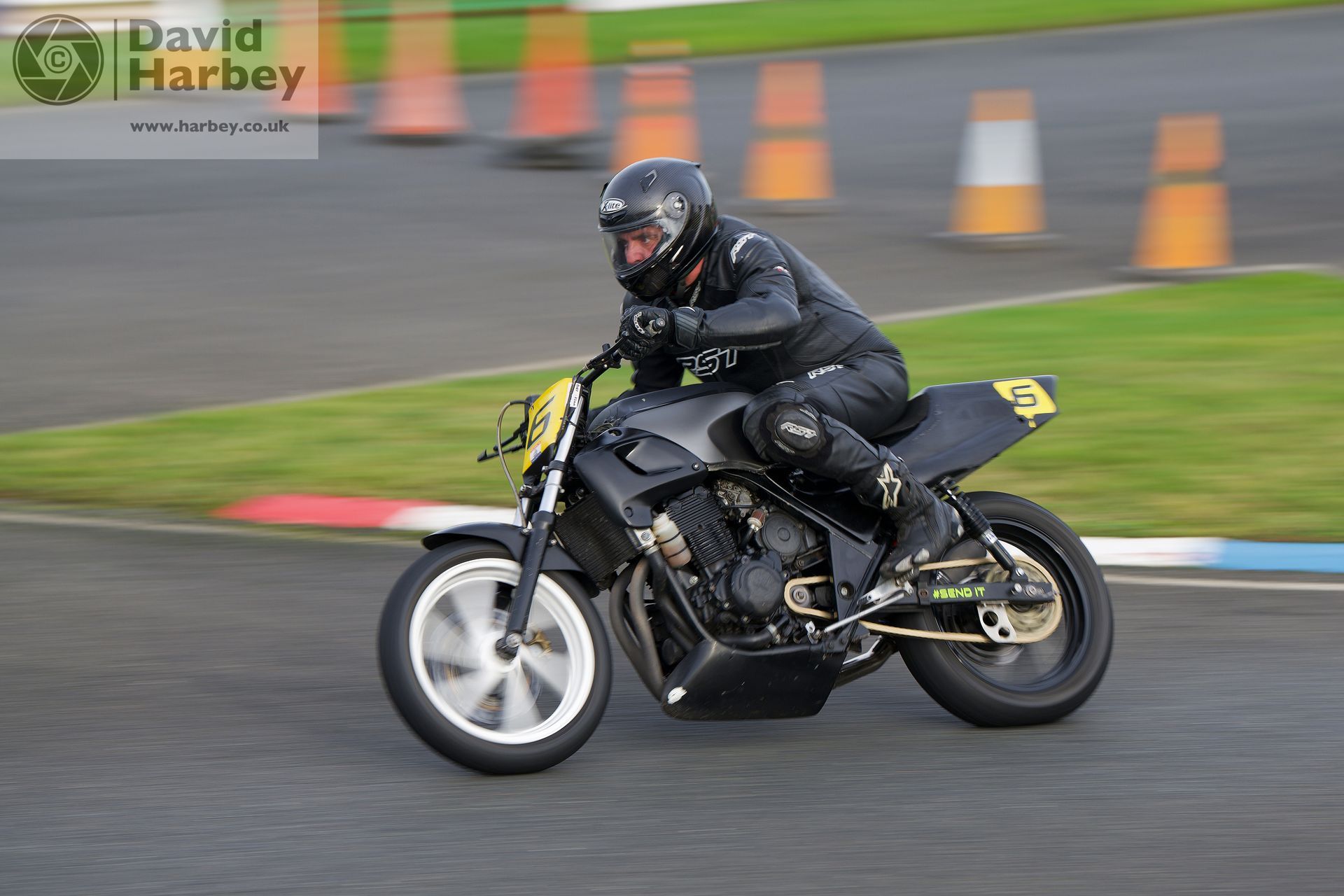 Motorbikes at the Plum Pudding races 2023