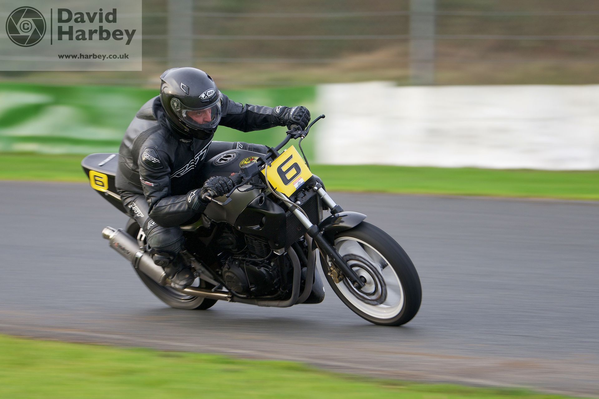 Motorbikes at the Plum Pudding races 2023