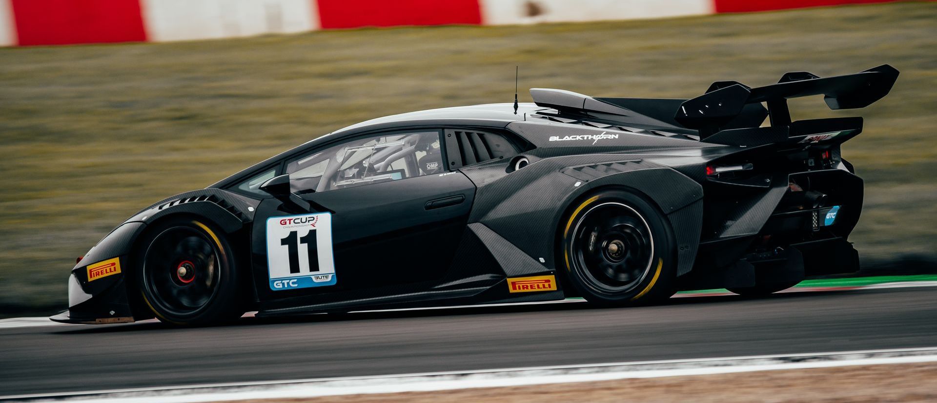 Photographing the GT Cup Test Day at Donington Park