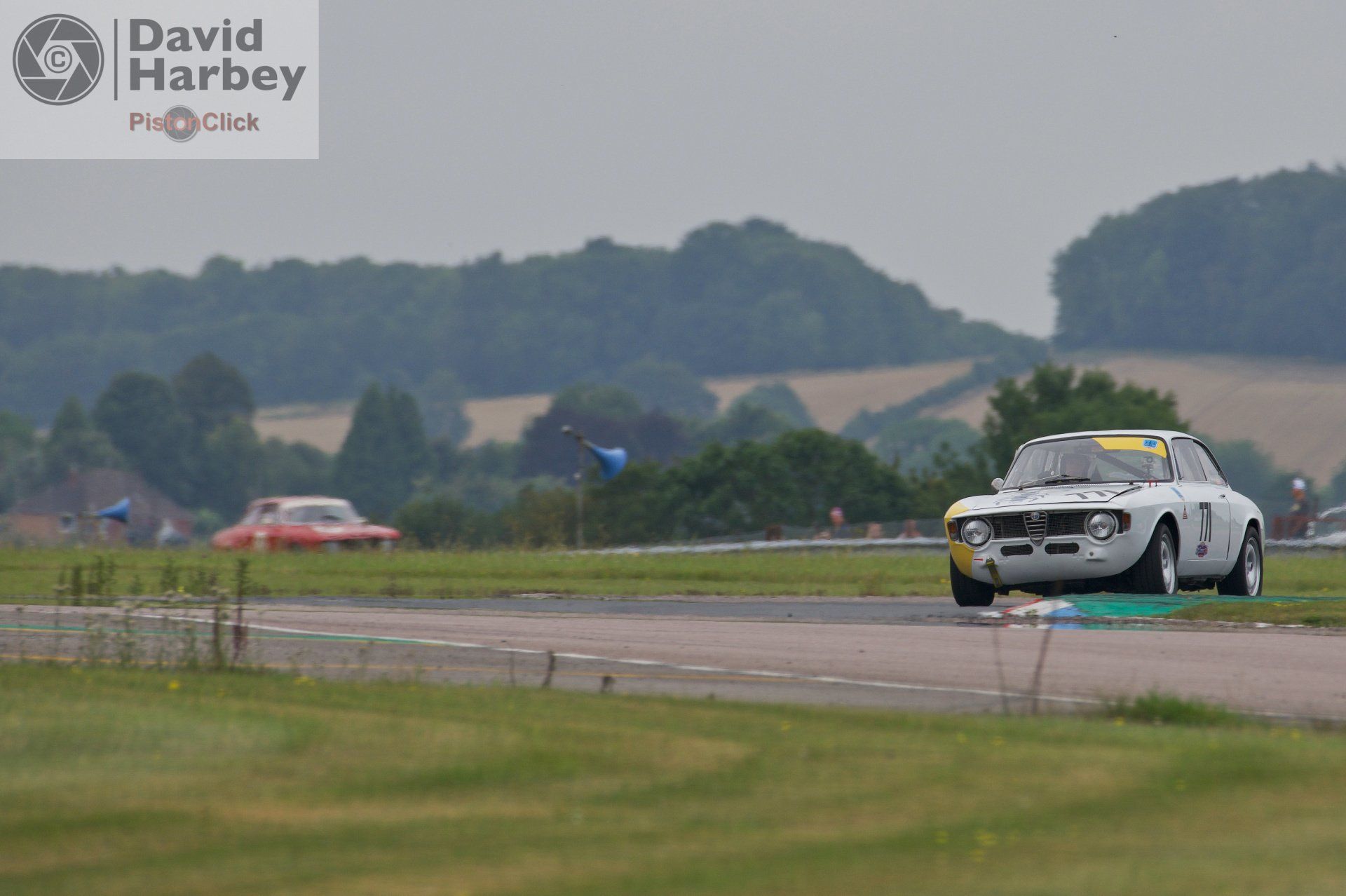 Alfa Thruxton Historic race cars