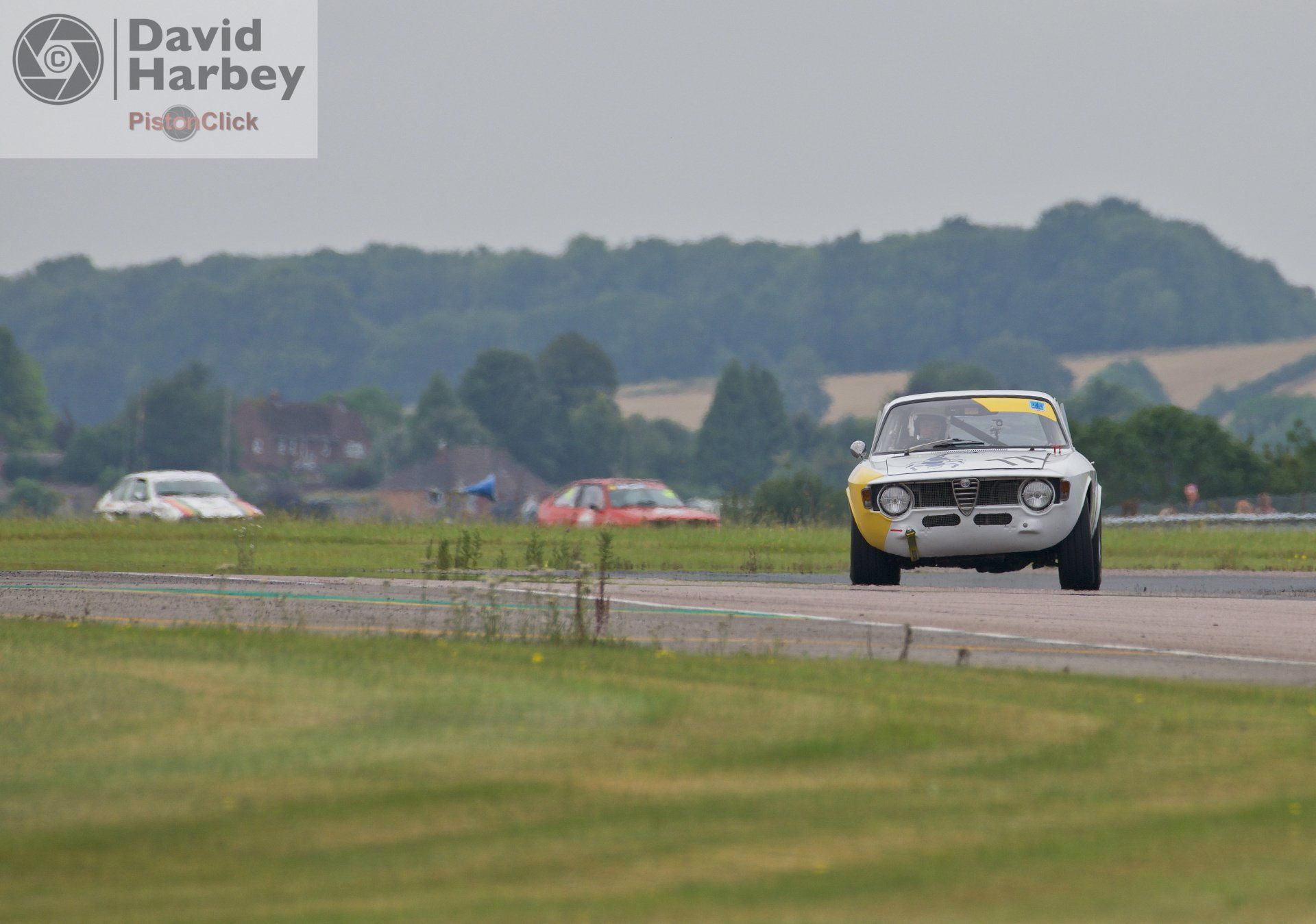 Alfa Thruxton Historic race cars
