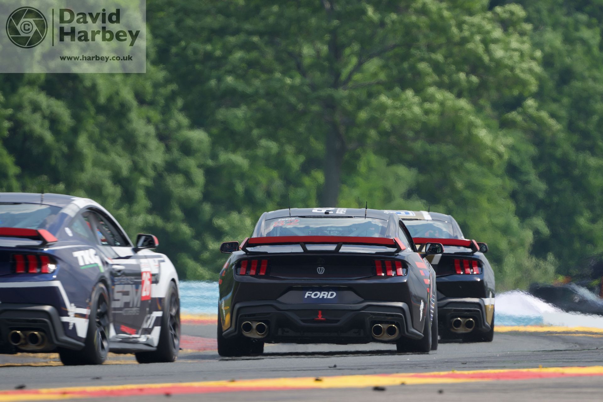photographing the Sahlen’s Six Hours at Watkins Glen