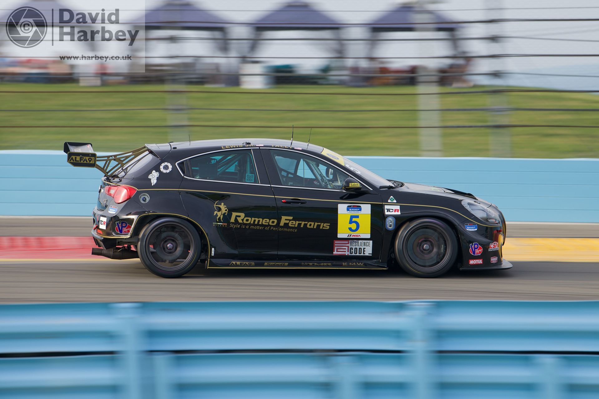 photographing the Sahlen’s Six Hours at Watkins Glen