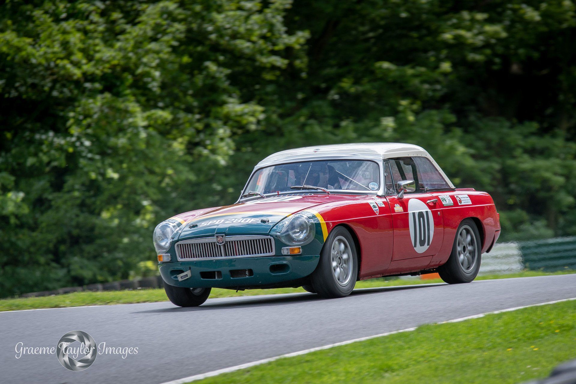 MG race car
