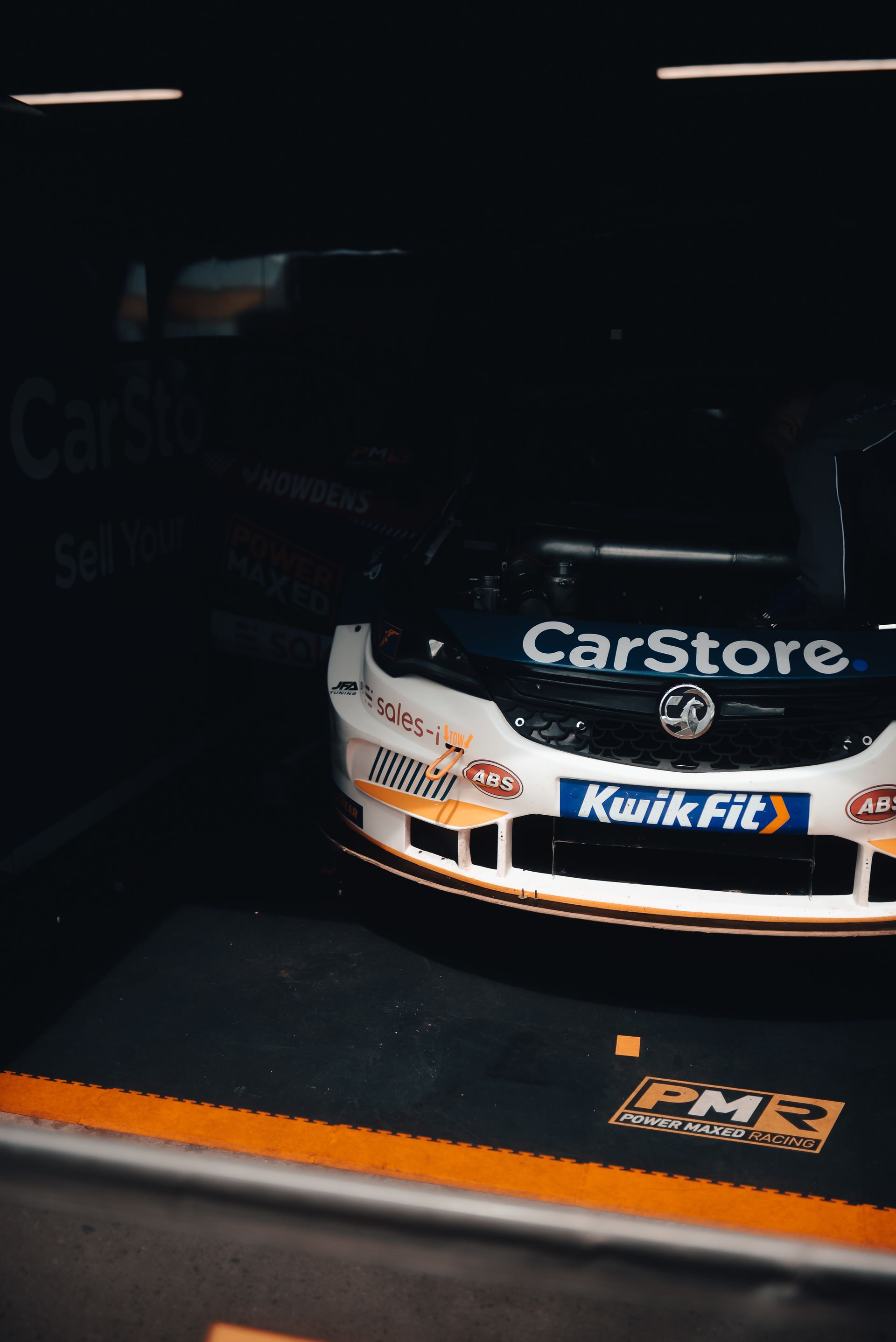 Snetterton photographic guide the paddock