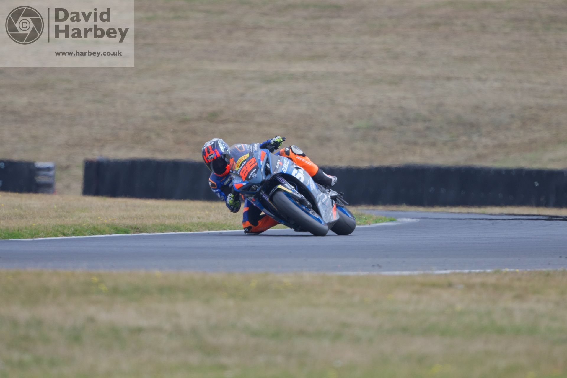 Bemsee motorcycle racing at Snetterton
