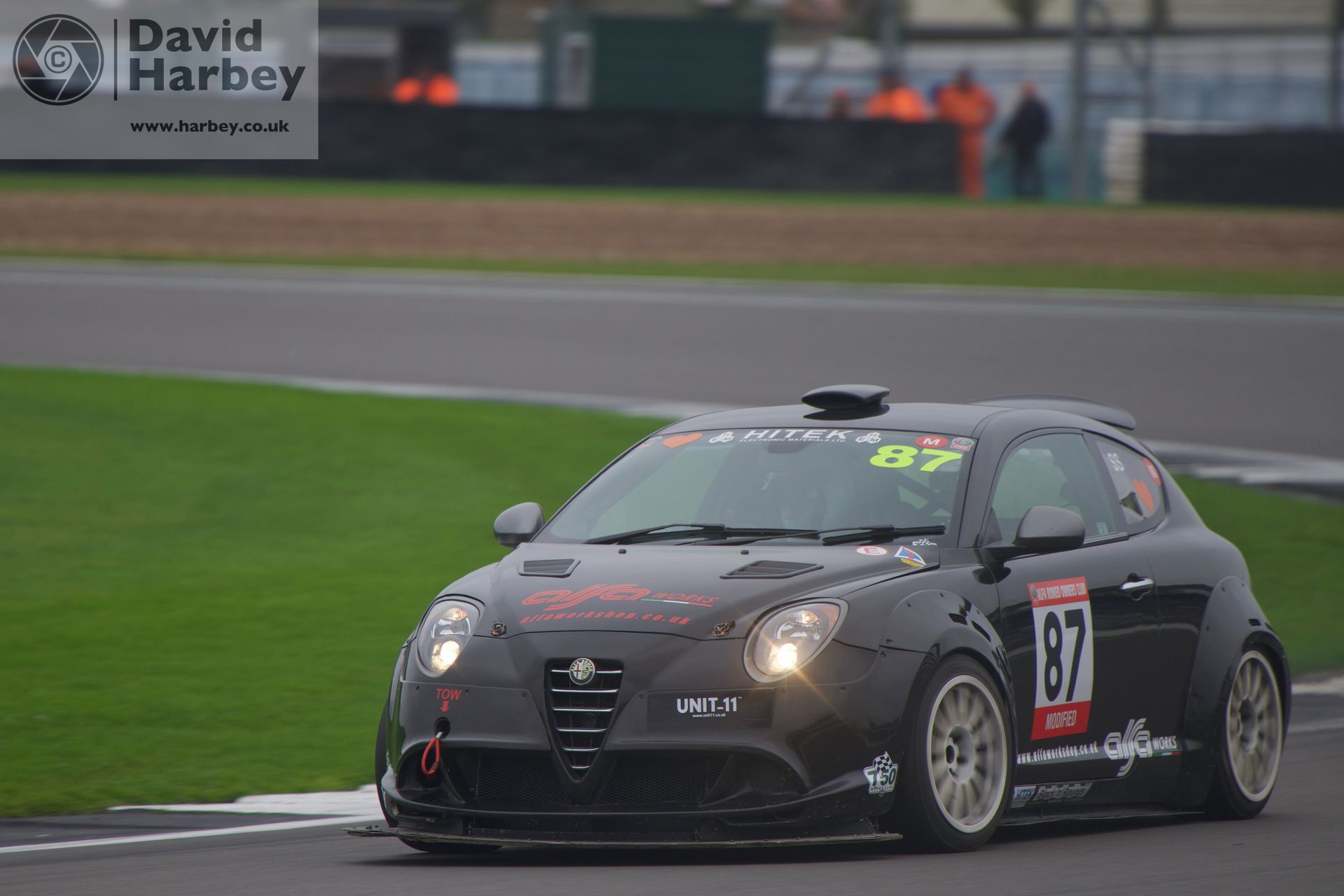 Alfas in the Allcomers Walter Hayes Trophy Silverstone