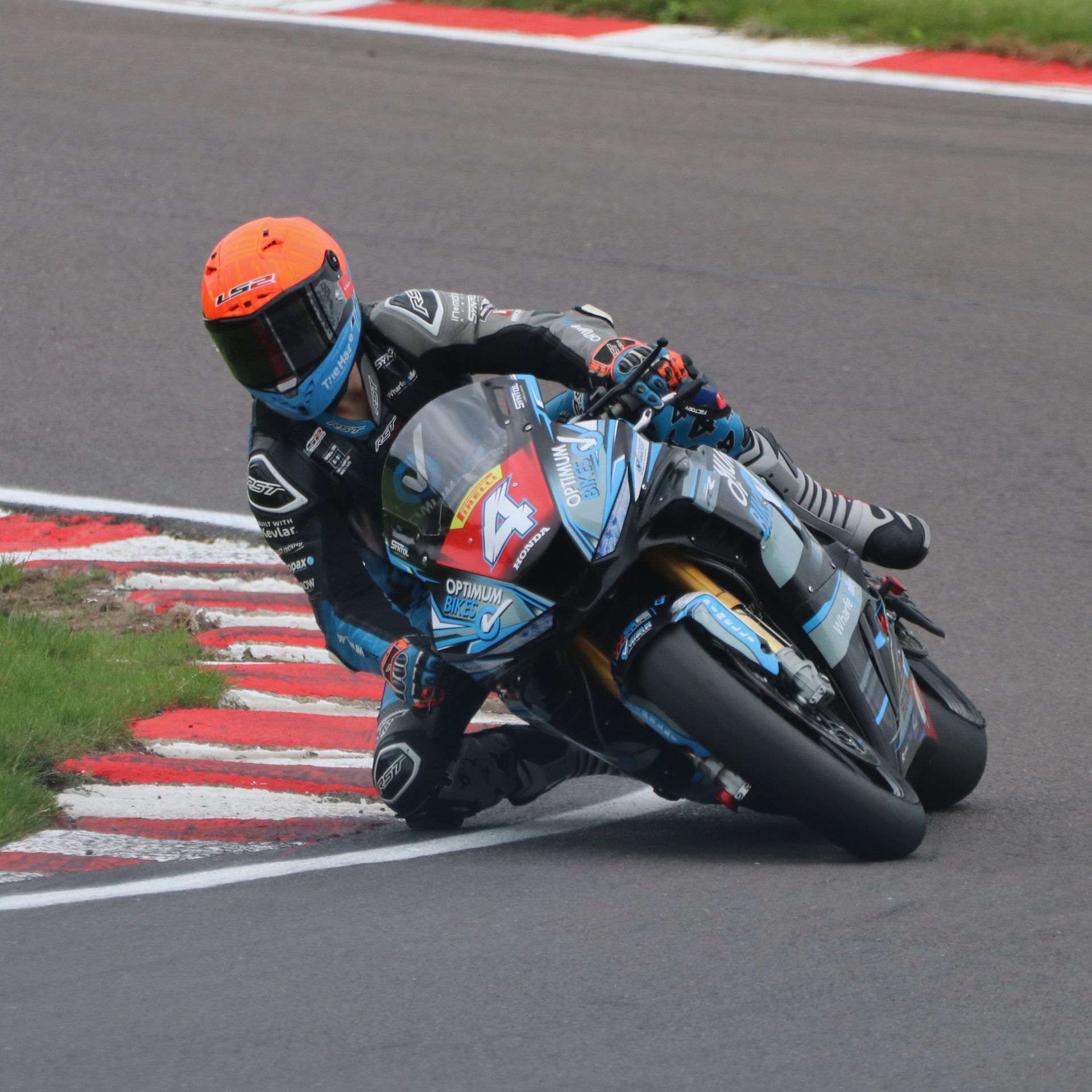 Championship Superstock Oulton Park