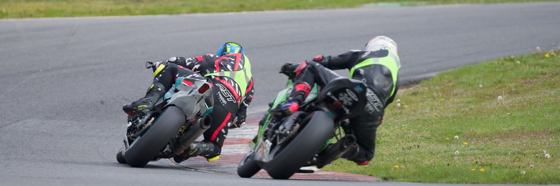 Where to take photos at Snatterton