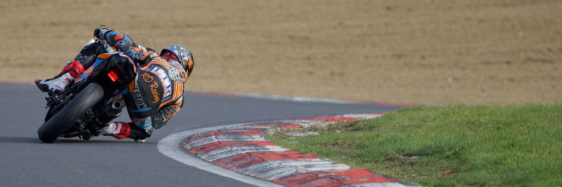 Photographing the British Motorcycle Racing Club Round 1 from Brands Hatch