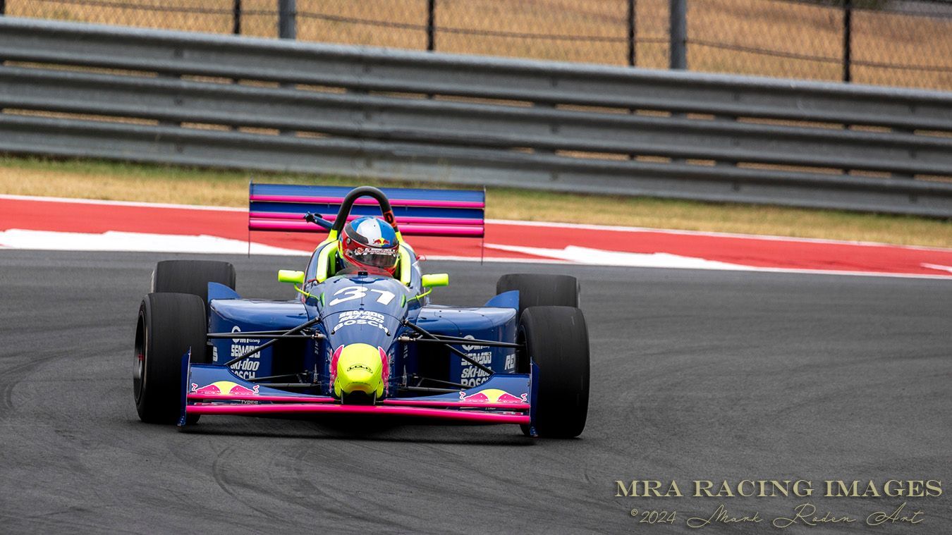 2001 Lola T97/20