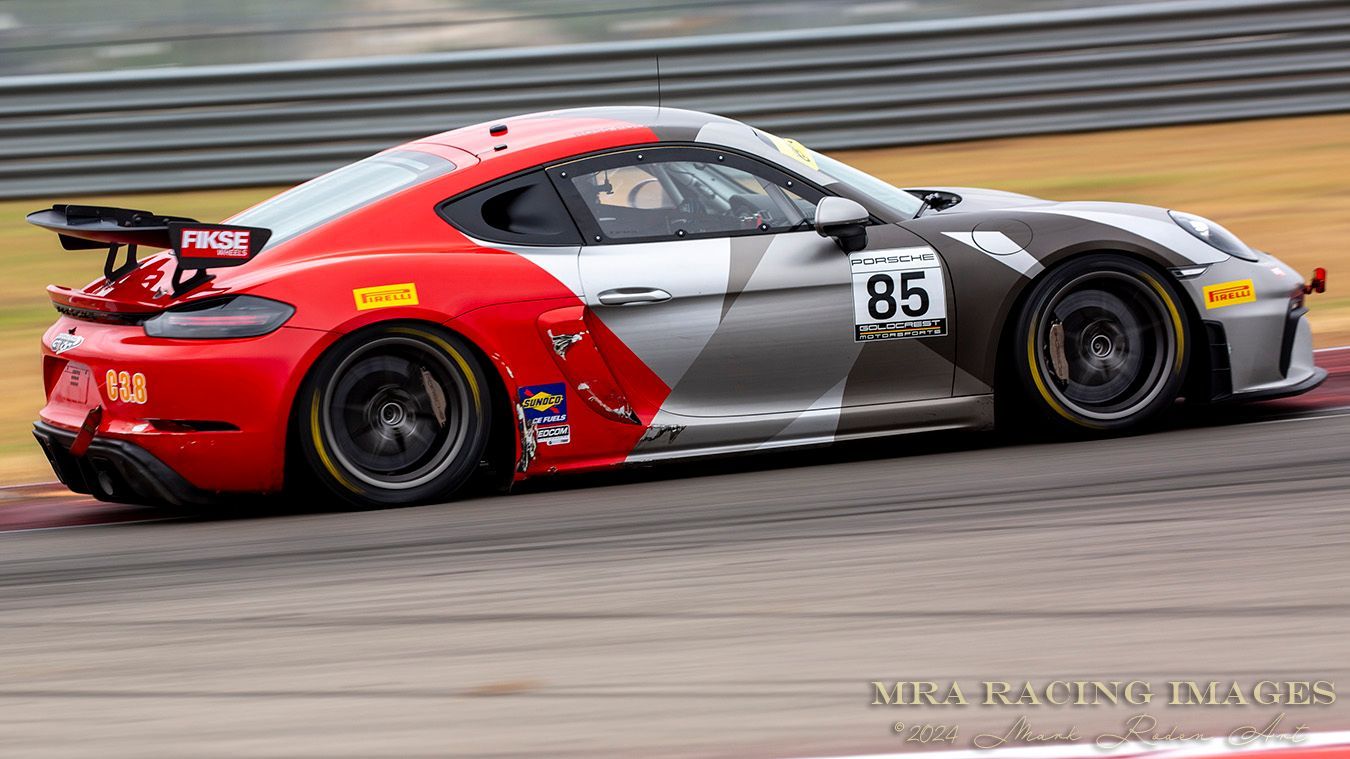 IGT entries racing at the COTA