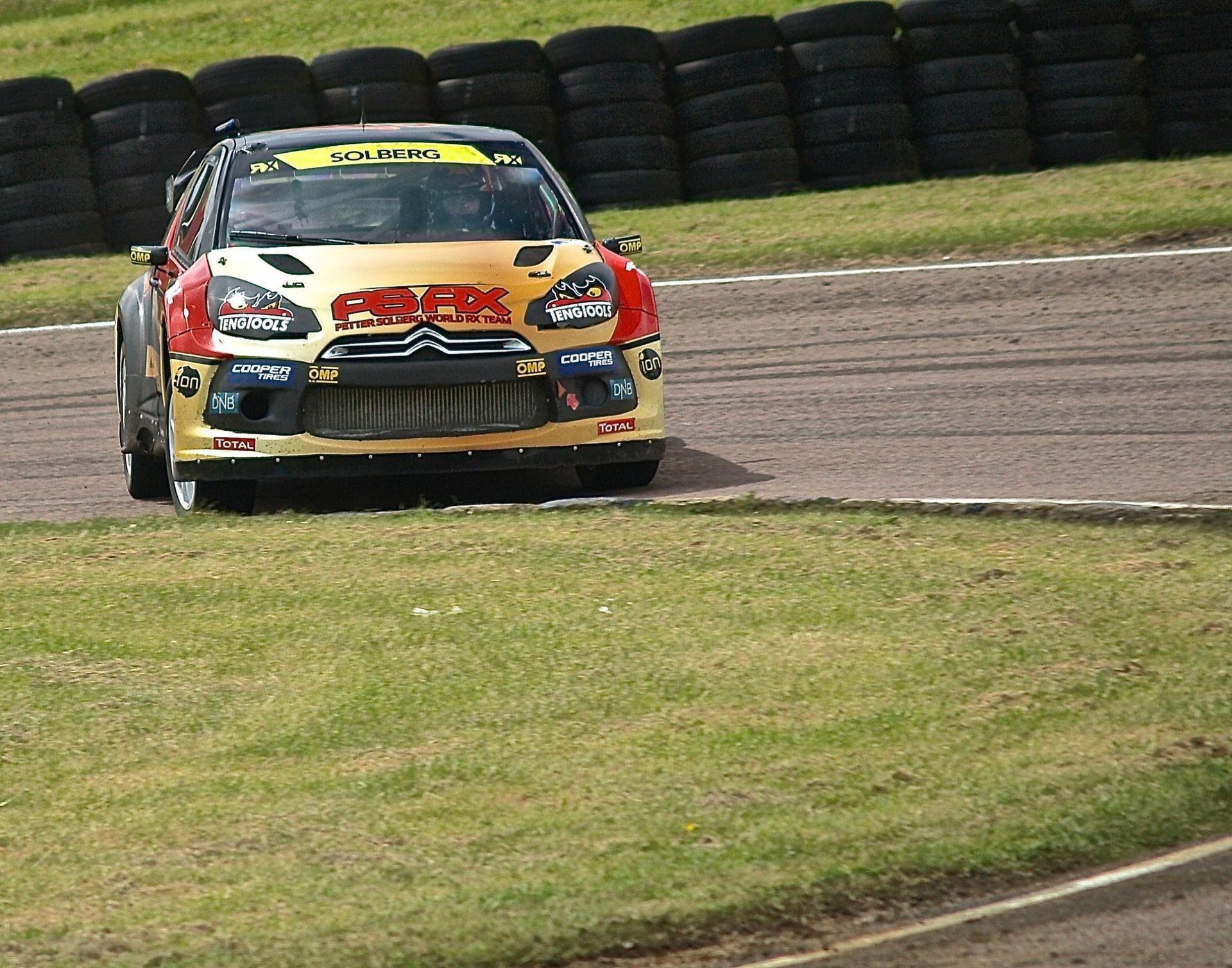 Photographing Rallycross at Lydden Hill