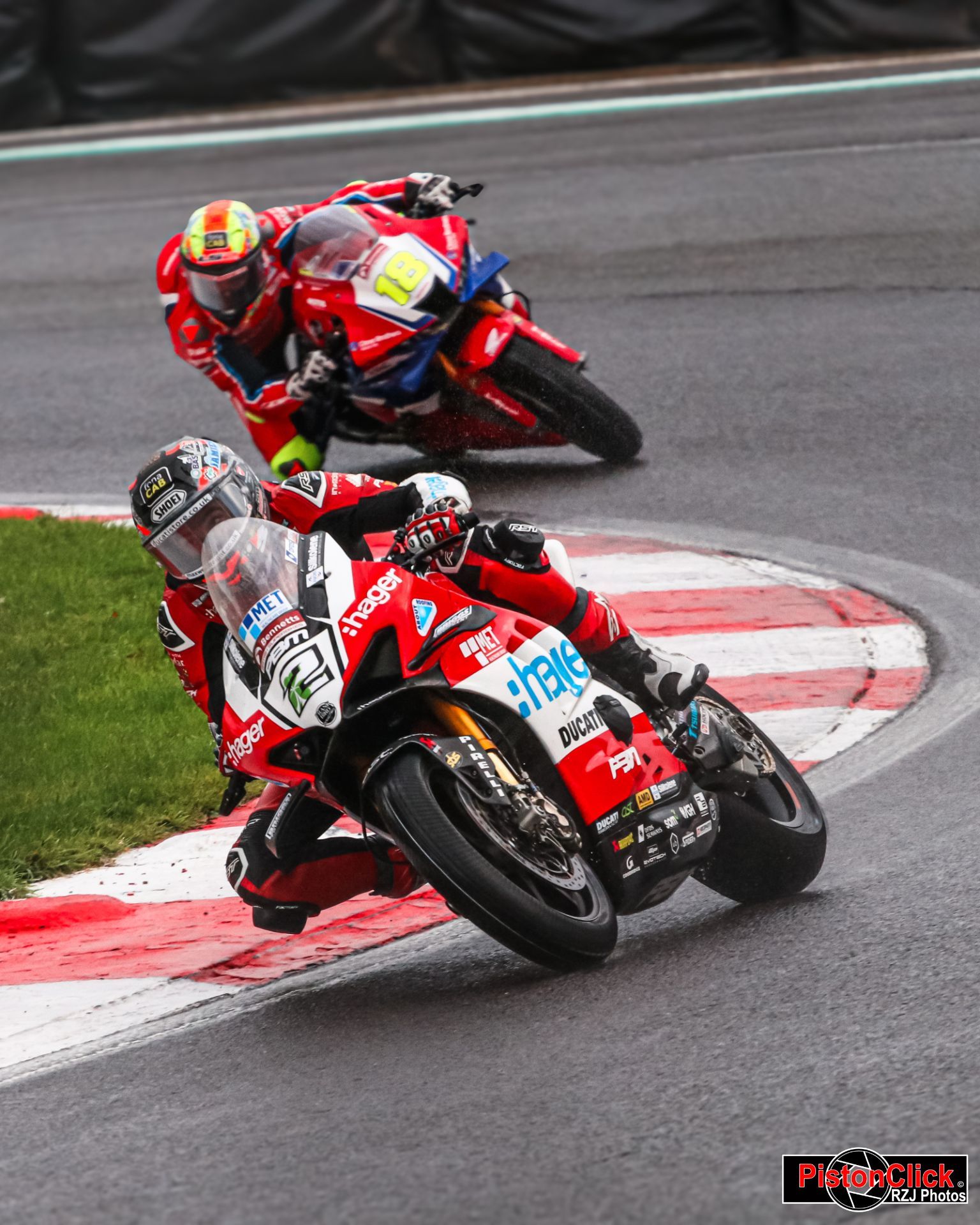 Glenn and Andrew Irwin racing at Brands Hatch 2024 BSB final round