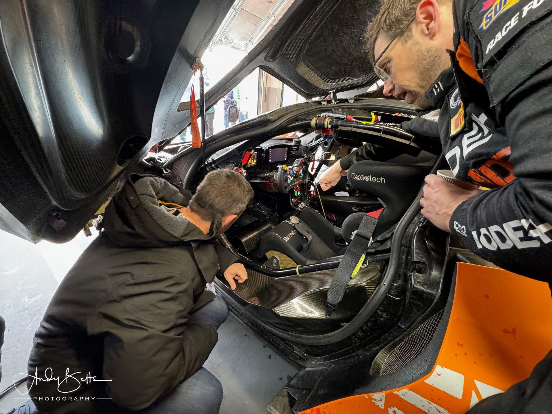 Andrew Gilbert and Fran Rueda in the #84 Optimum Motorsport McLaren