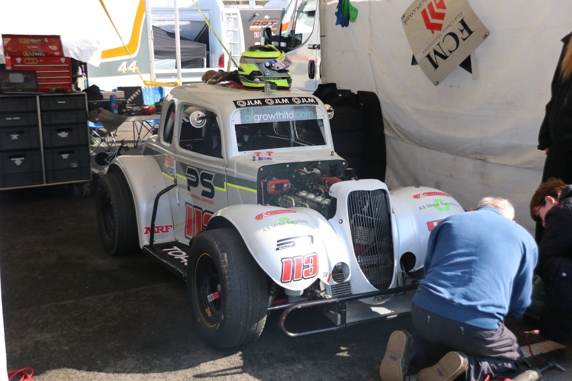 Legend Cars British Automobile Racing Club Cadwell Park
