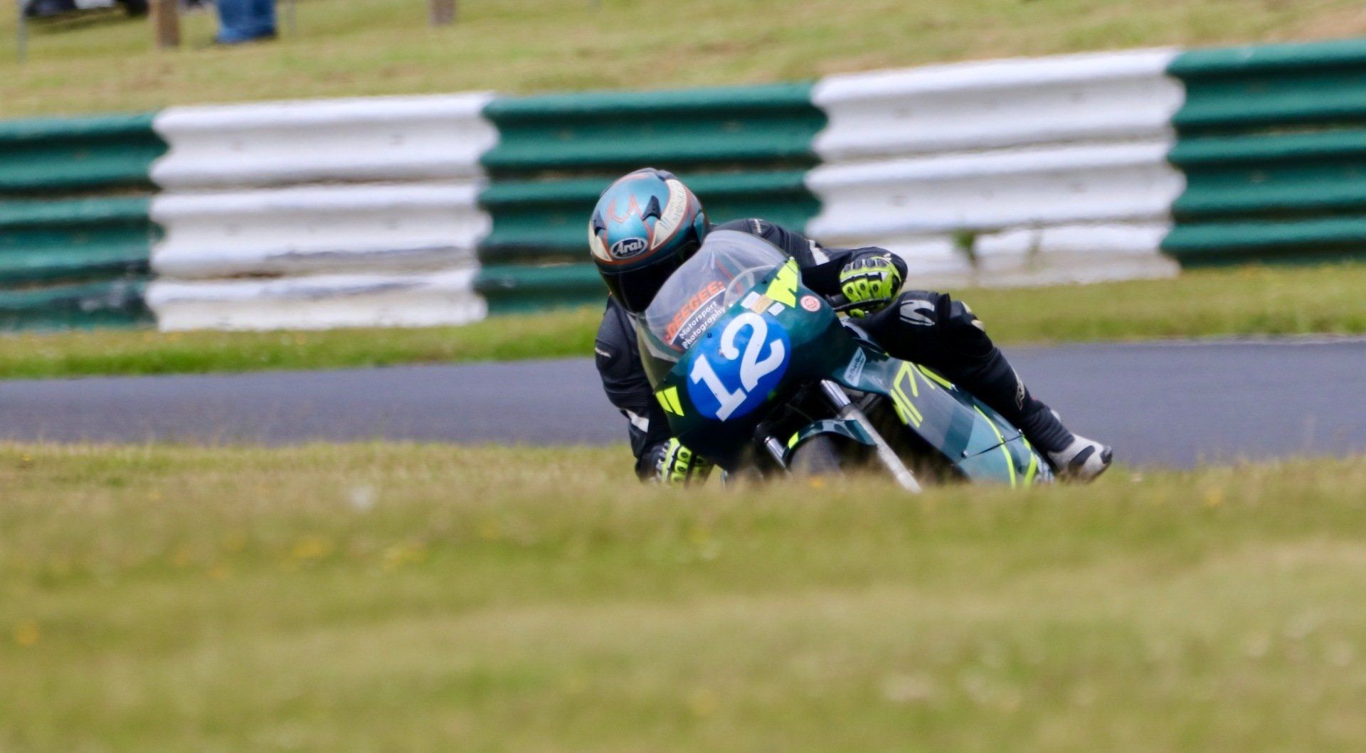 Classic Racing Motorcycle Racing Cadwell Park