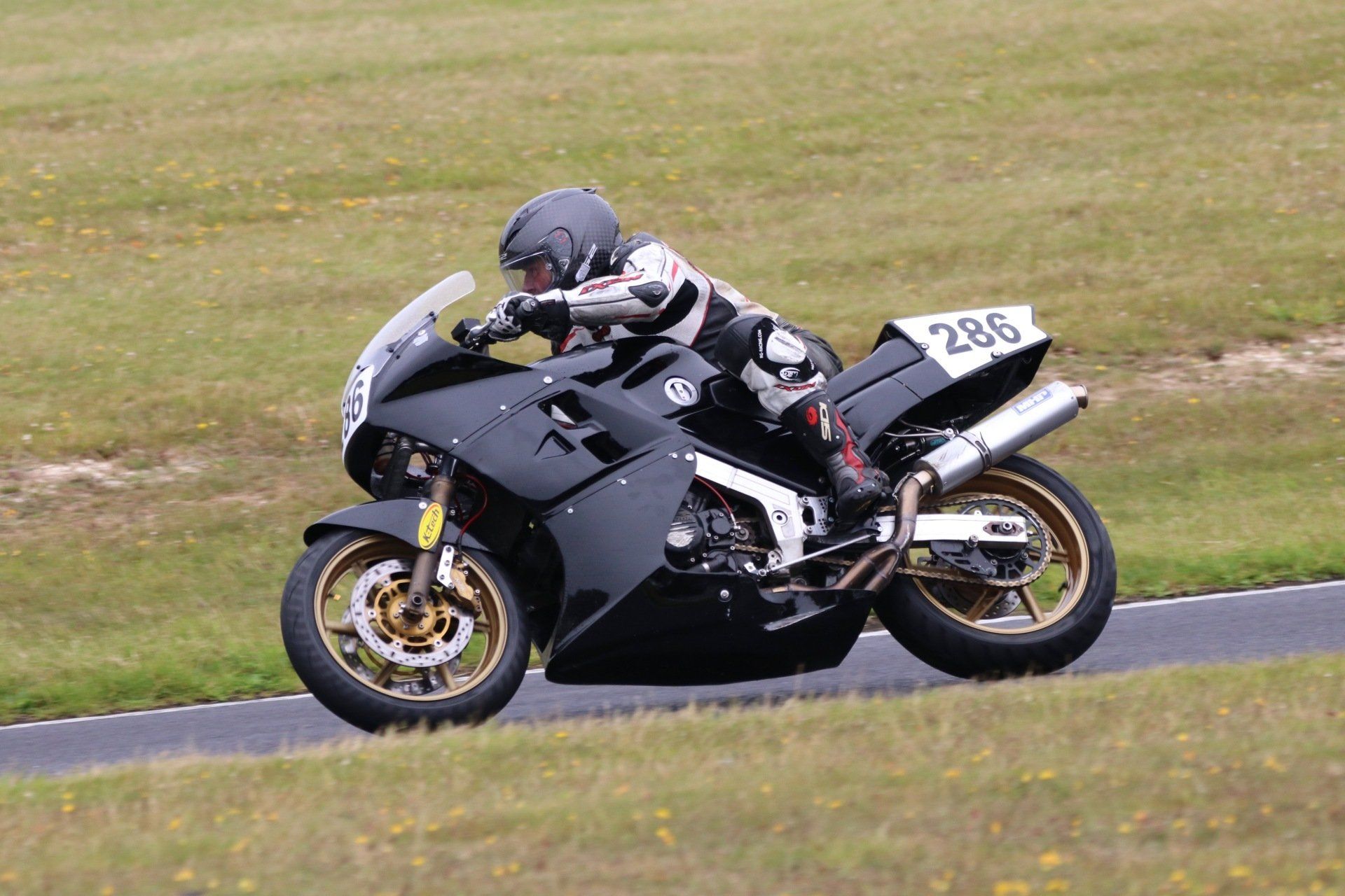 Classic Racing Motorcycle Racing Cadwell Park