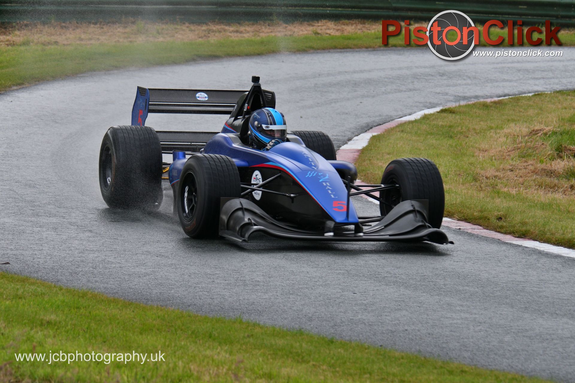 Will Hall driving a Gould GR59 Judd