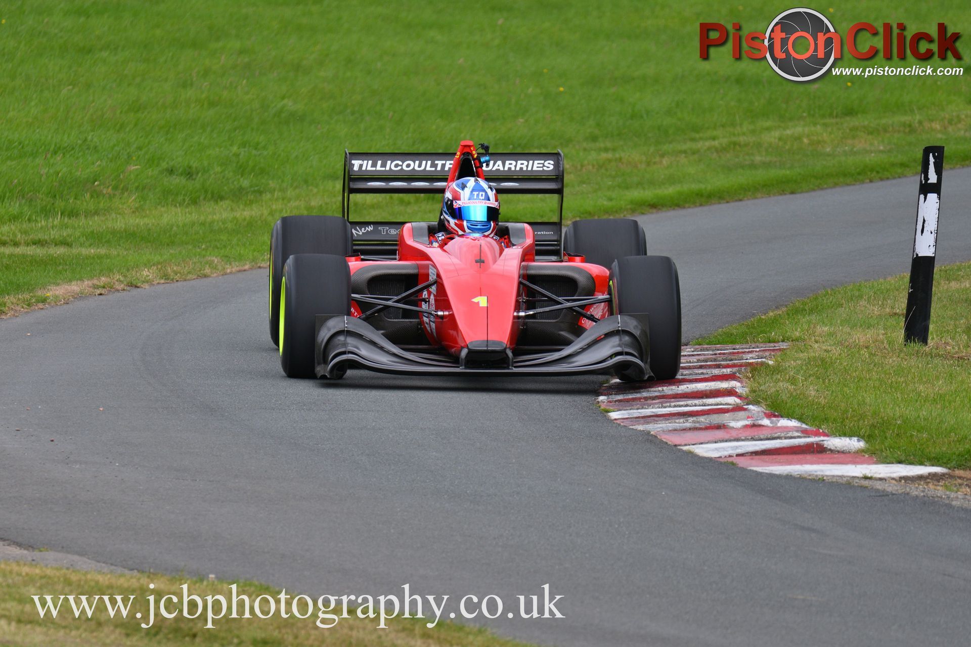 Wallace Menzies driving a Gould GR59