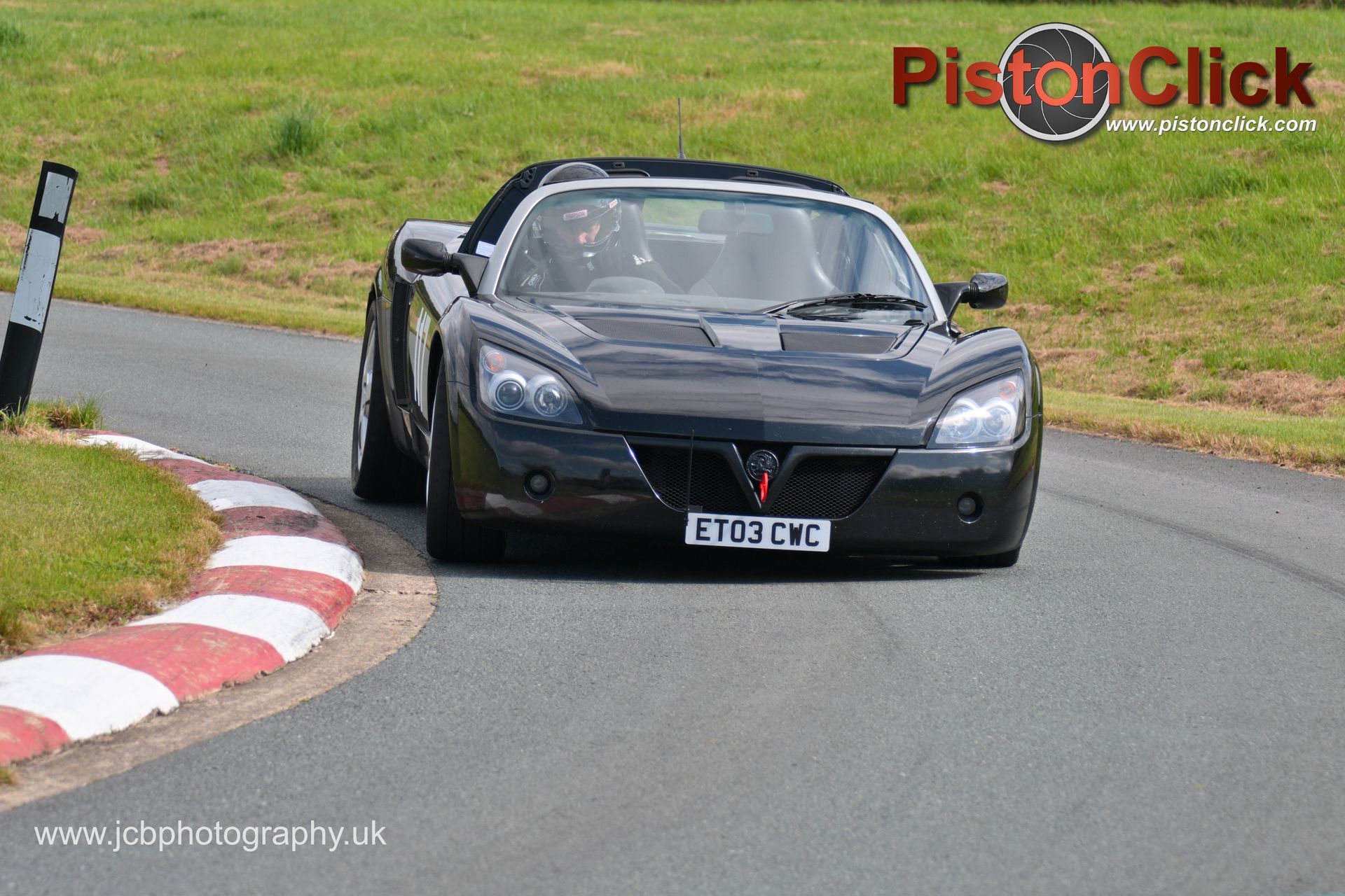 Pete Vincent driving his VX220 at Harewood hillclimb