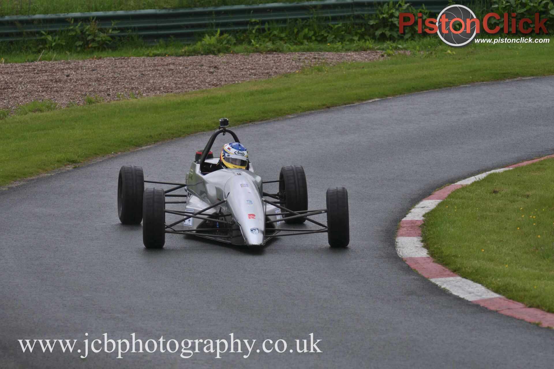 Rob Spedding driving his Formula Ford Vector TF93k