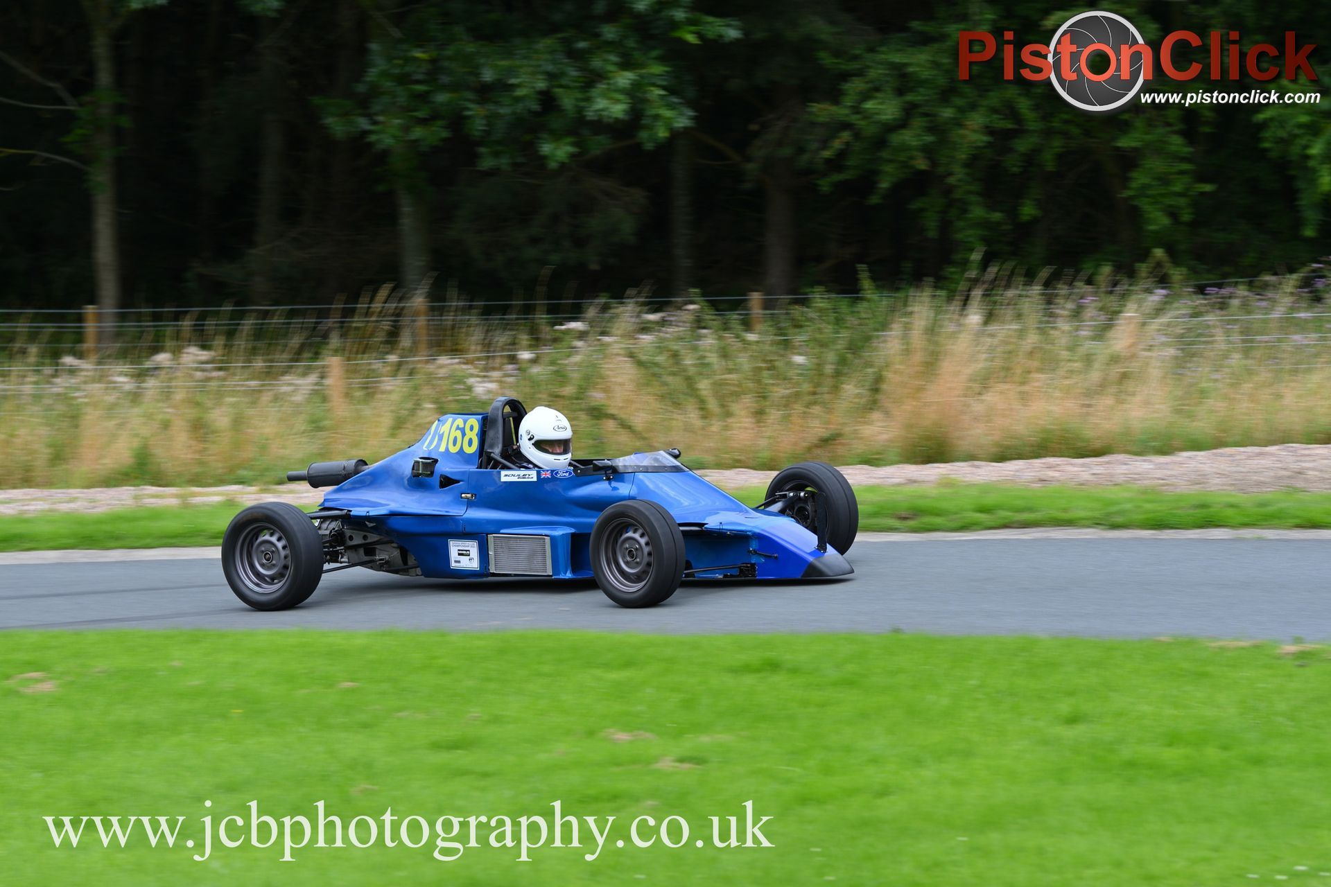 Jimmy Harris driving the Van Diemen RF85