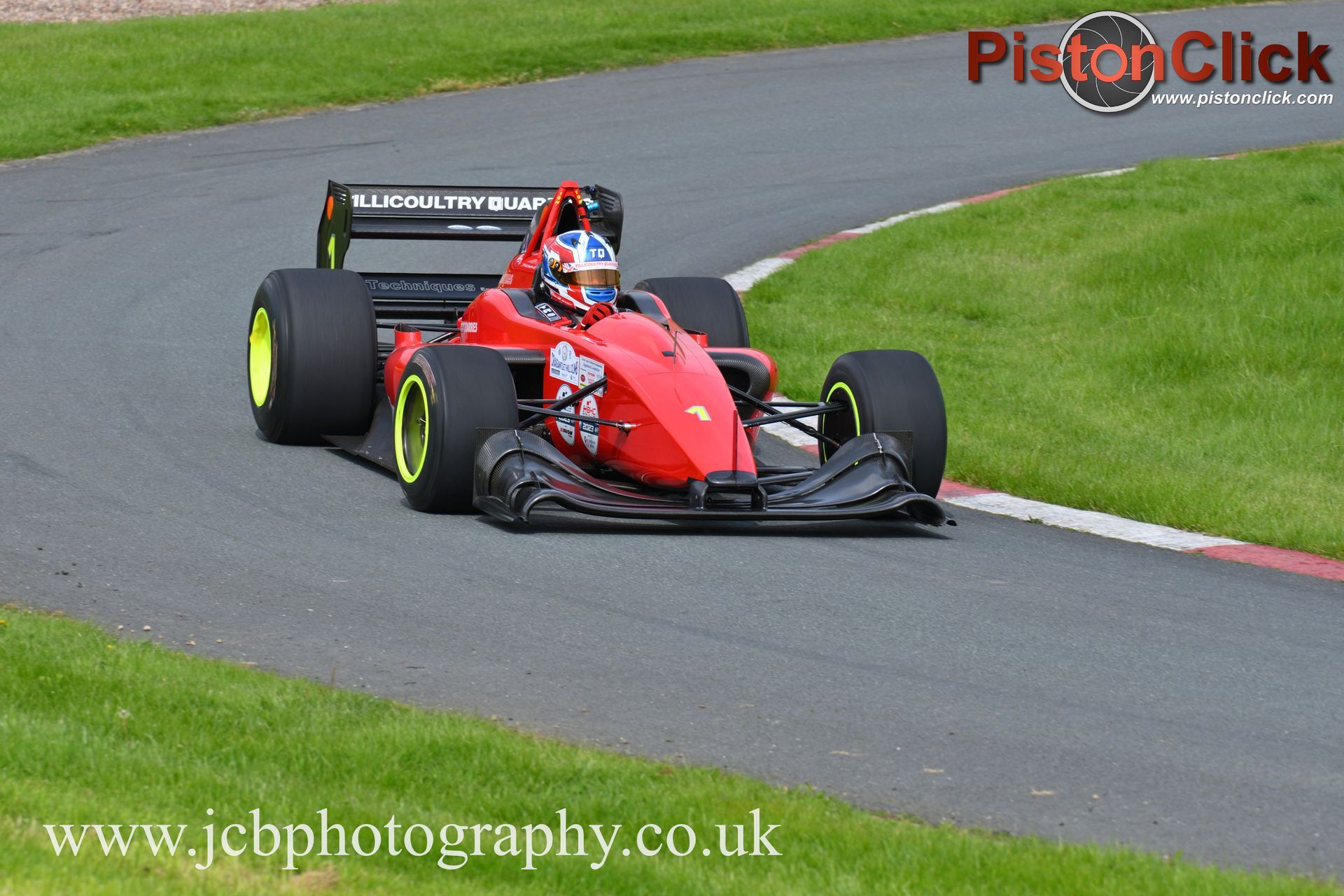 Wallace Menzies driving a Gould GR59