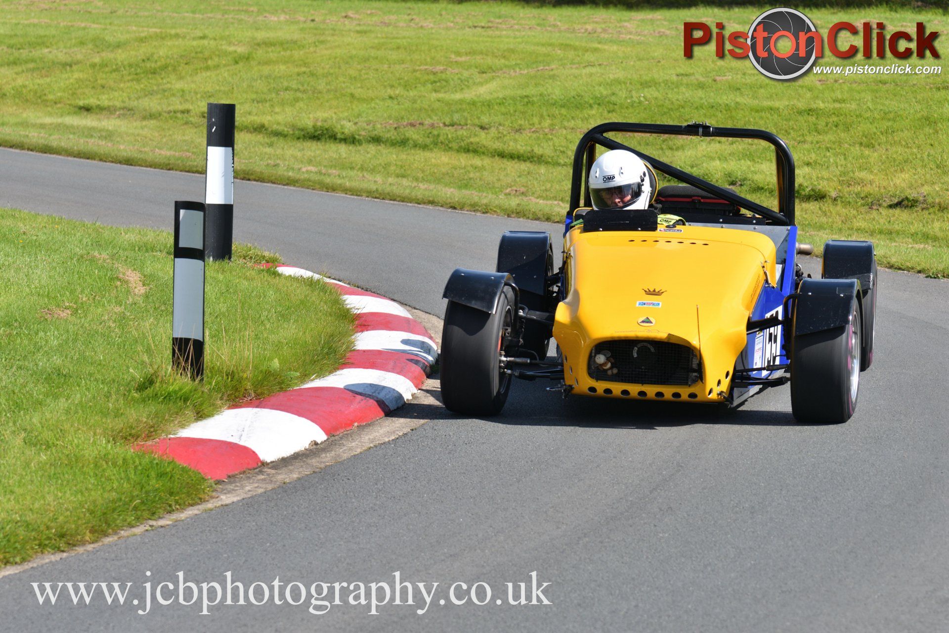 Bob Bellerby driving his Sylva Riot