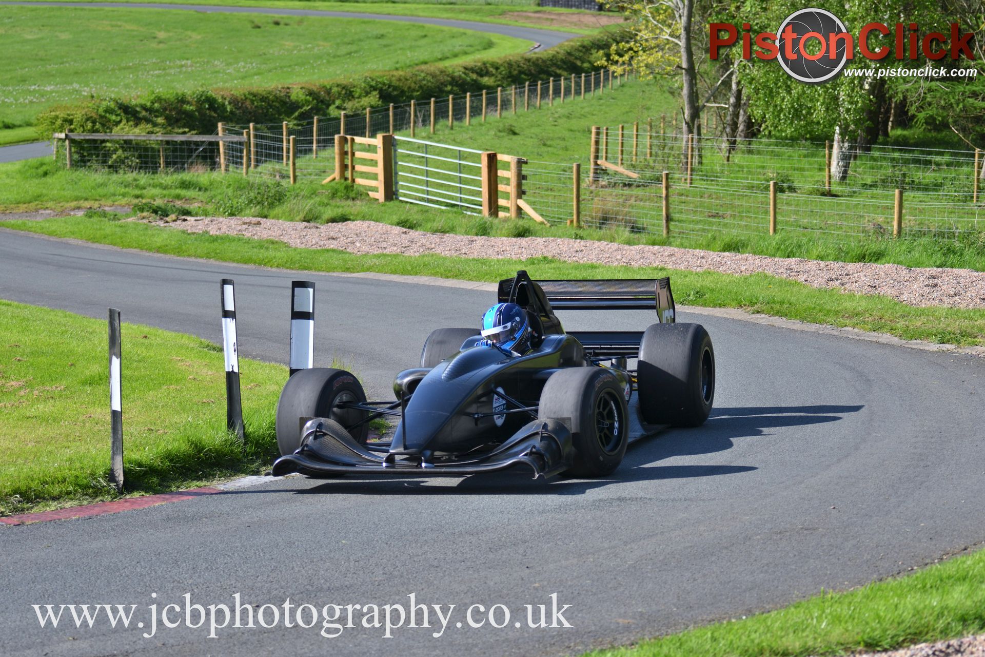 Harewood hillclimb may championship round