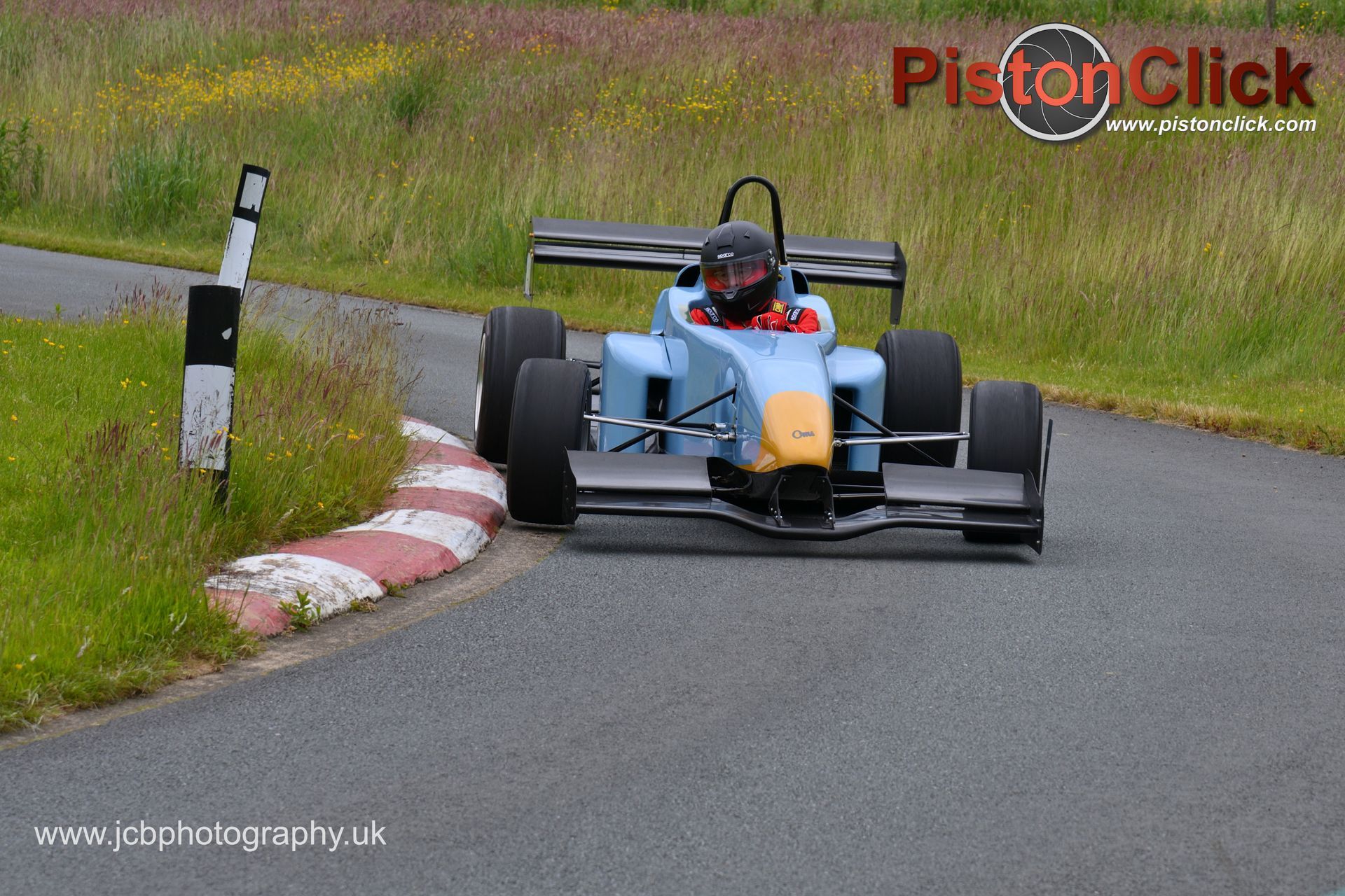 Stephen Owen driving his OMS 28