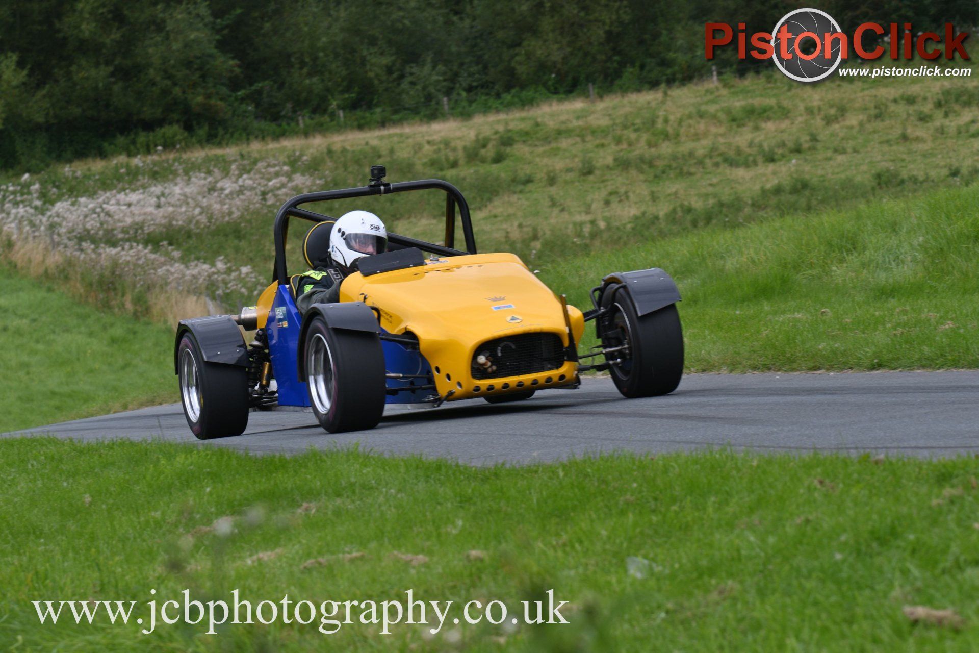 Bob Bellerby driving a Sylva Riot, car #102