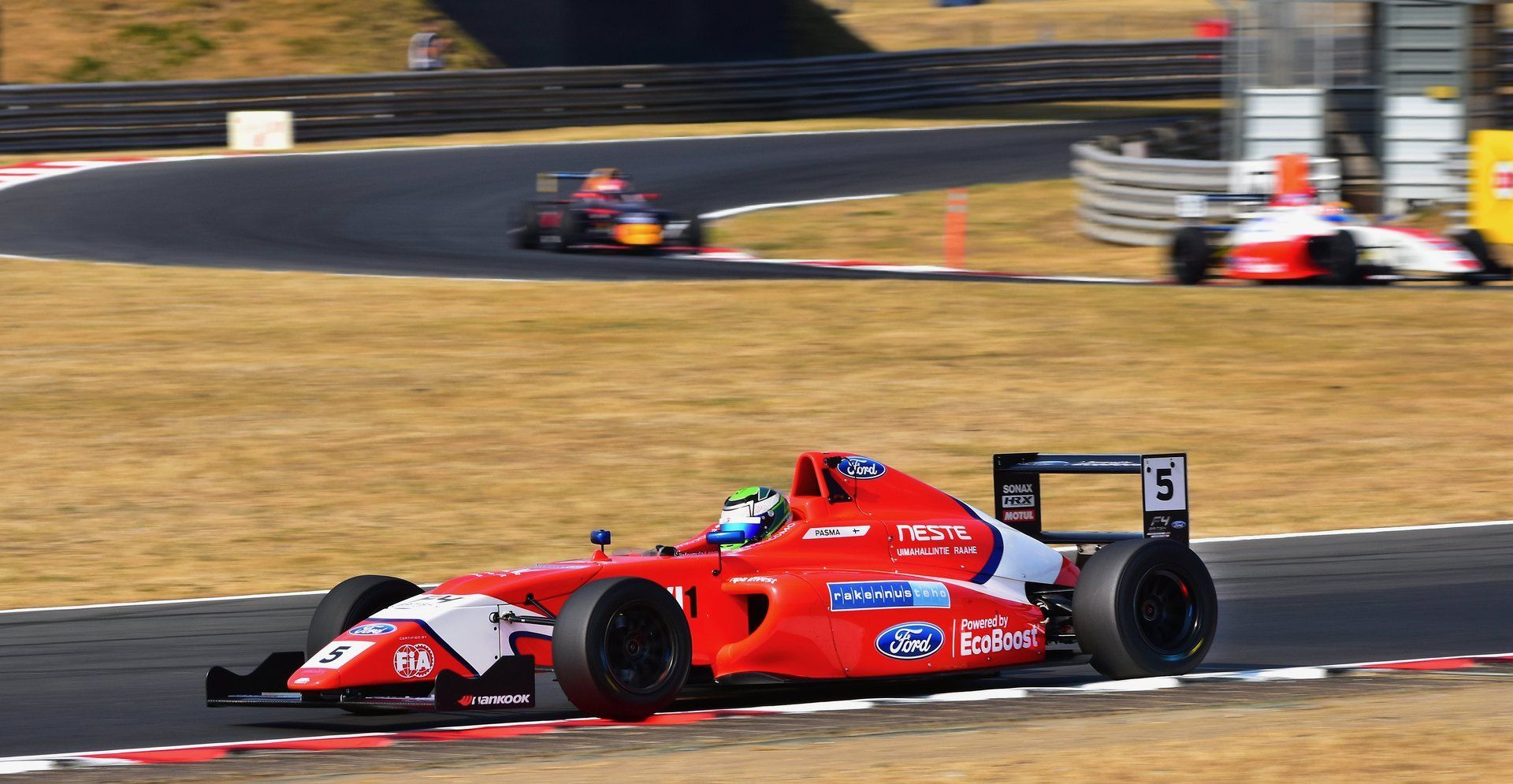 Where to take photos at Snatterton