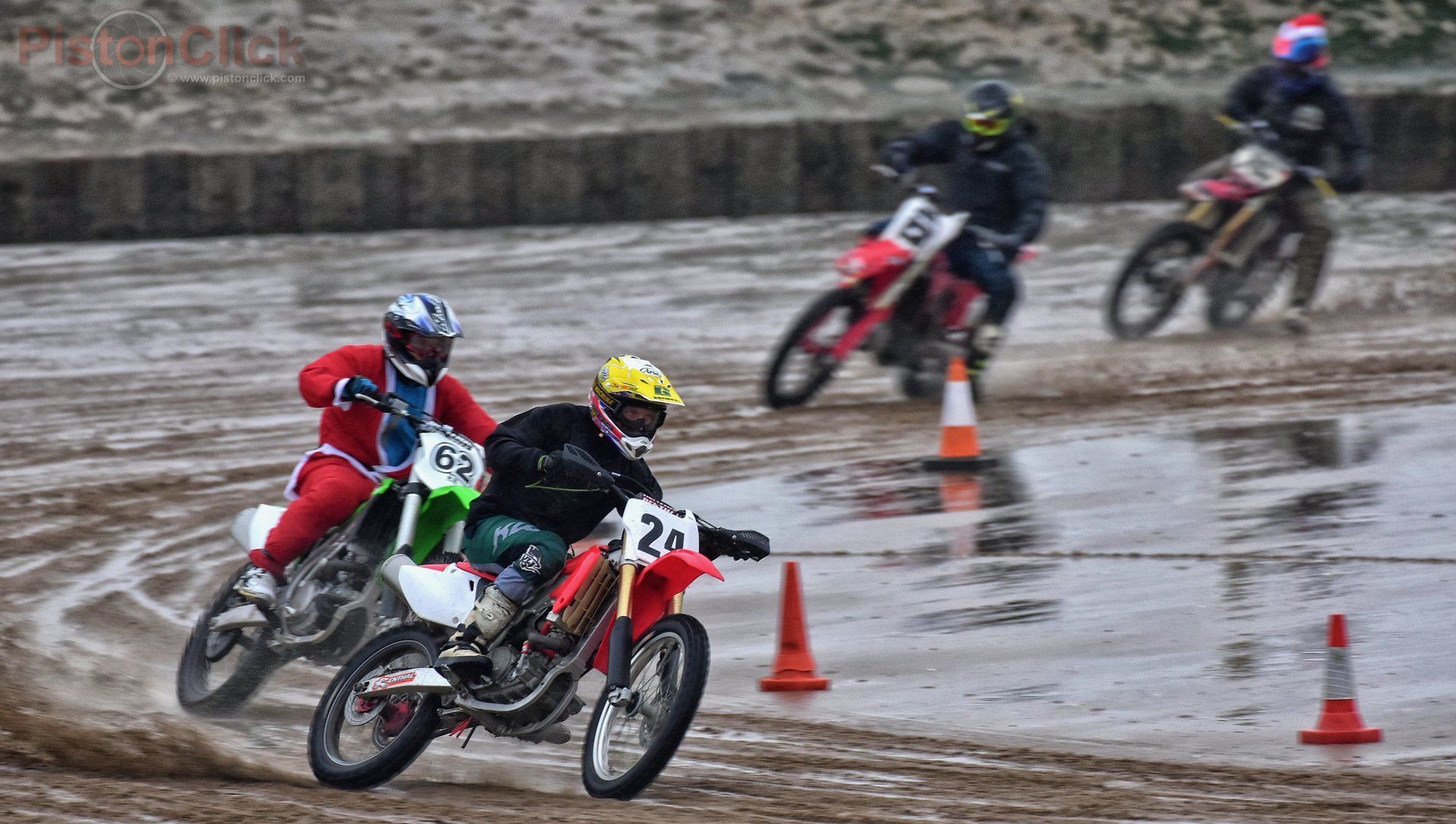 Where to take photos at the Mablethorpe Sand Racing club