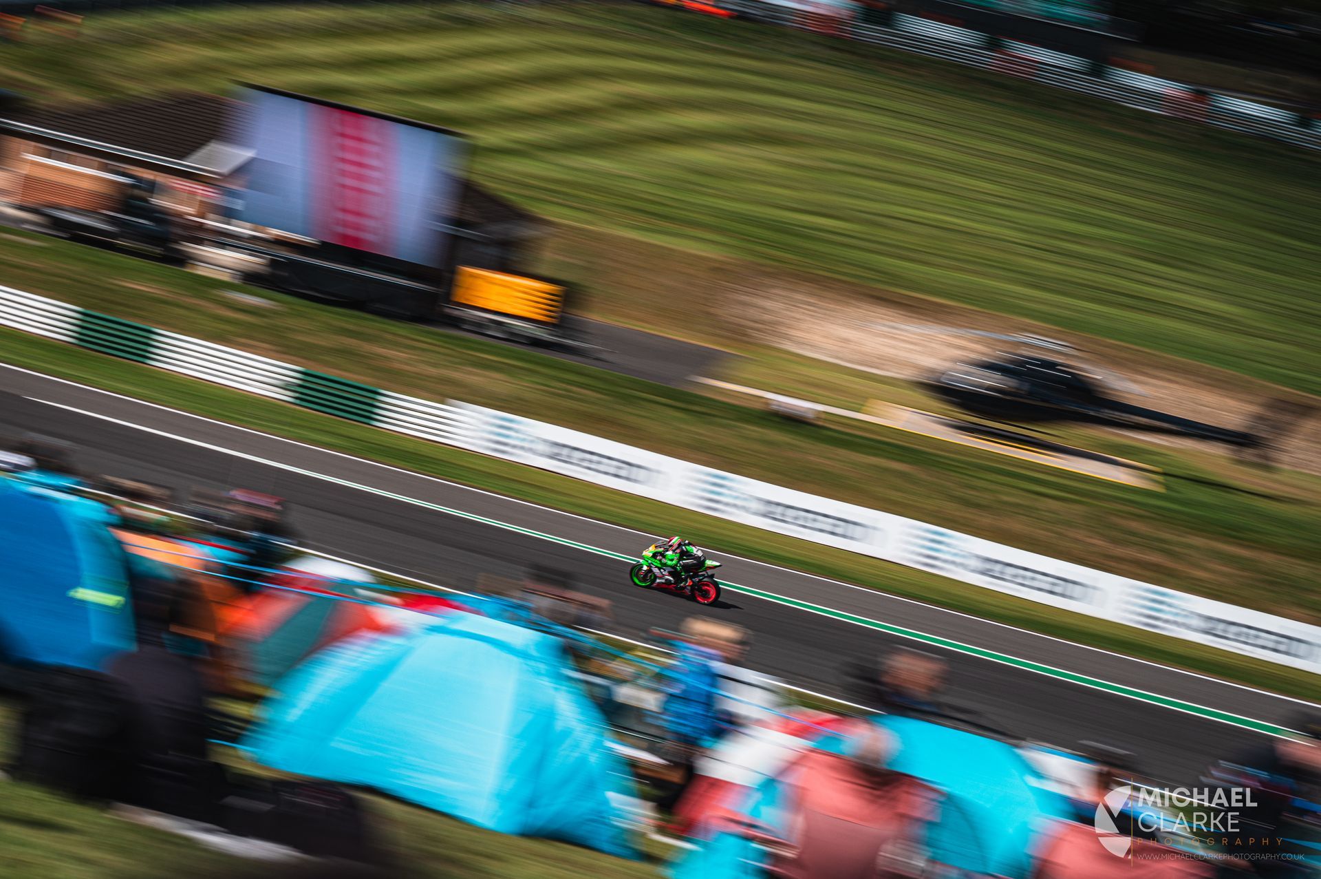Motorcycle photography at Cadwell Park