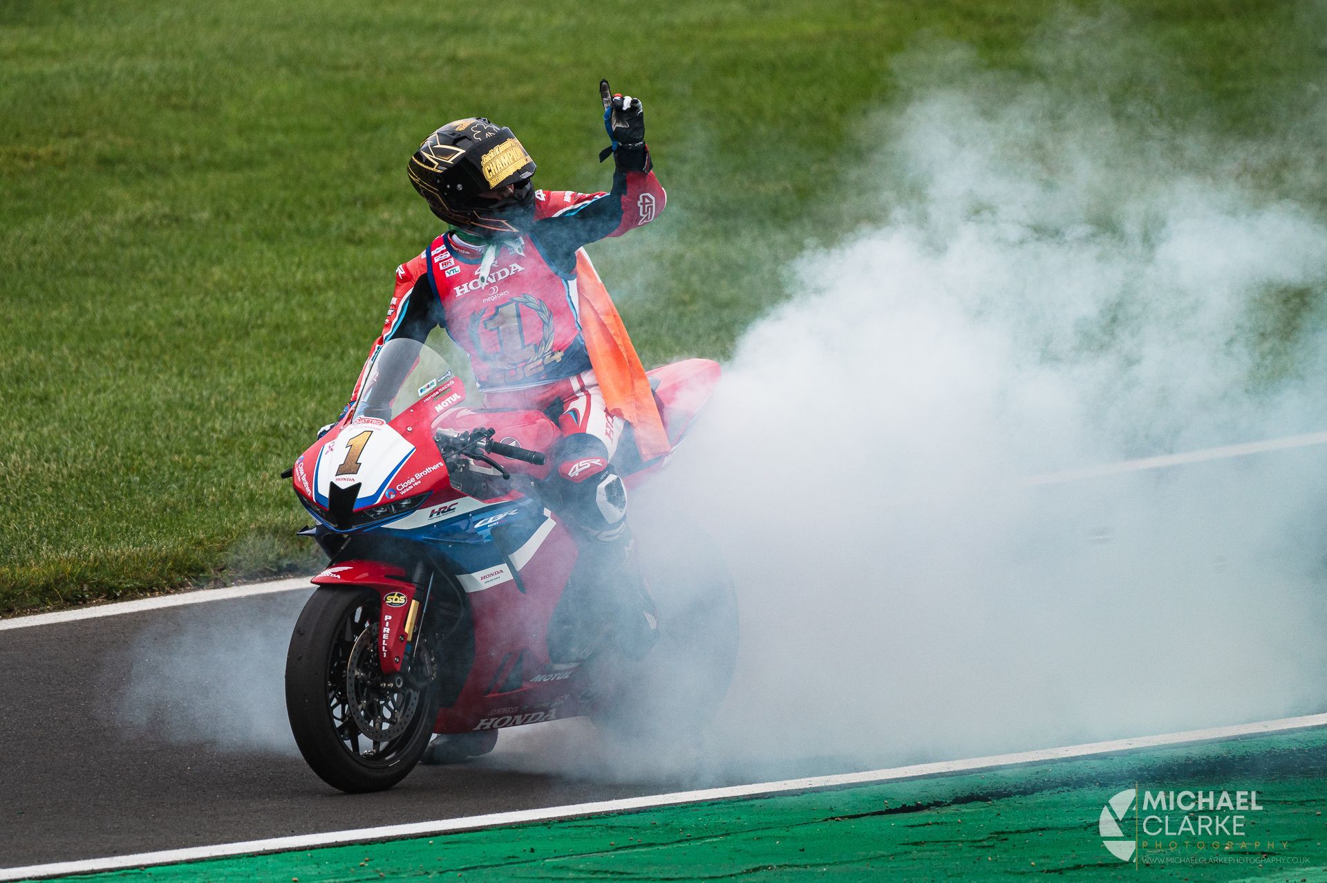 Jack Kennedy claimed his fifth SuperSport title at Brands Hatch on the Honda CBR600RR