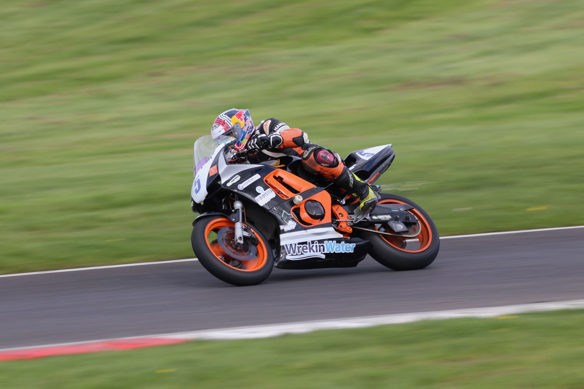 NG Road Racing Club at Cadwell Park April 2024