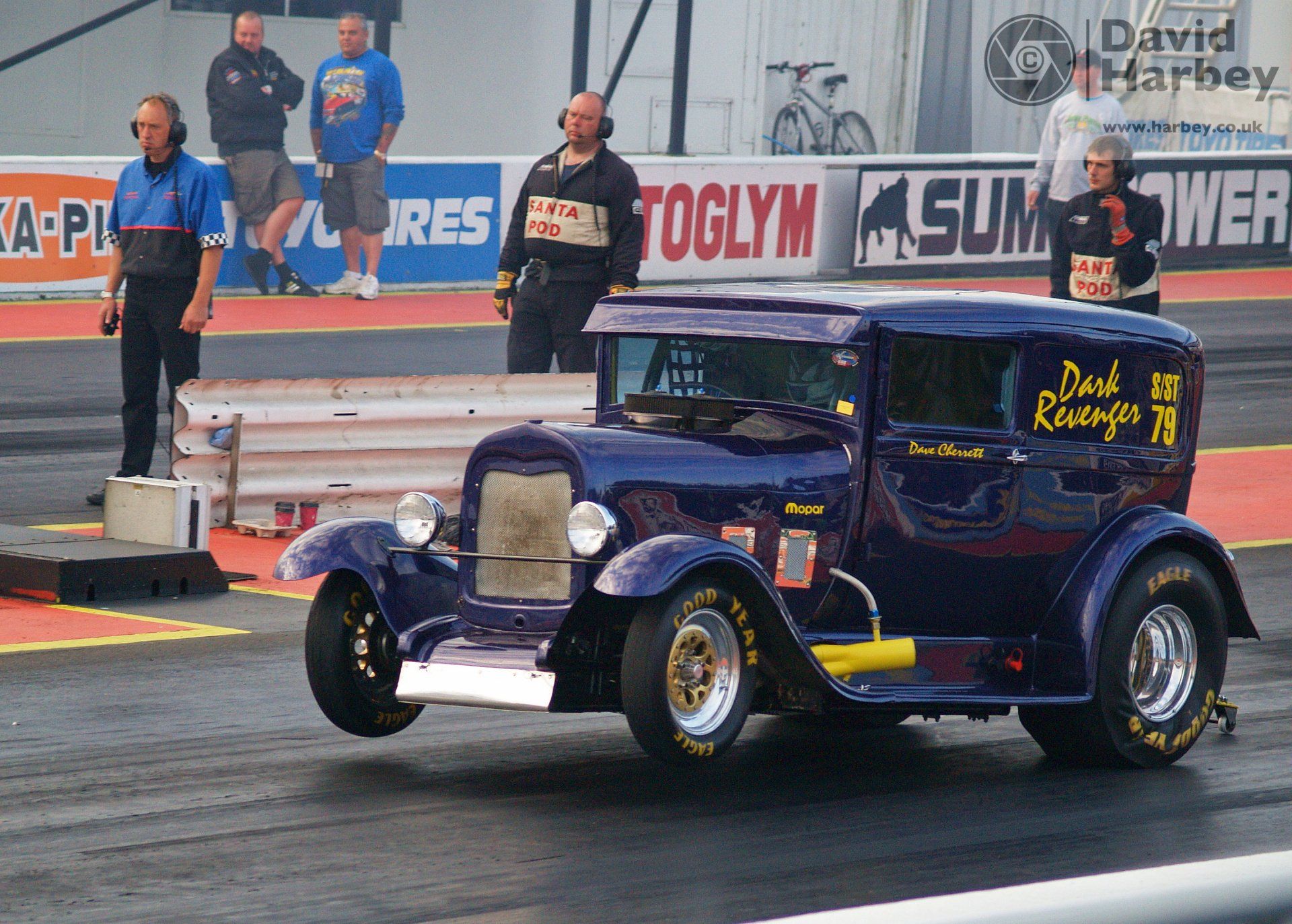 drag racing santa pod