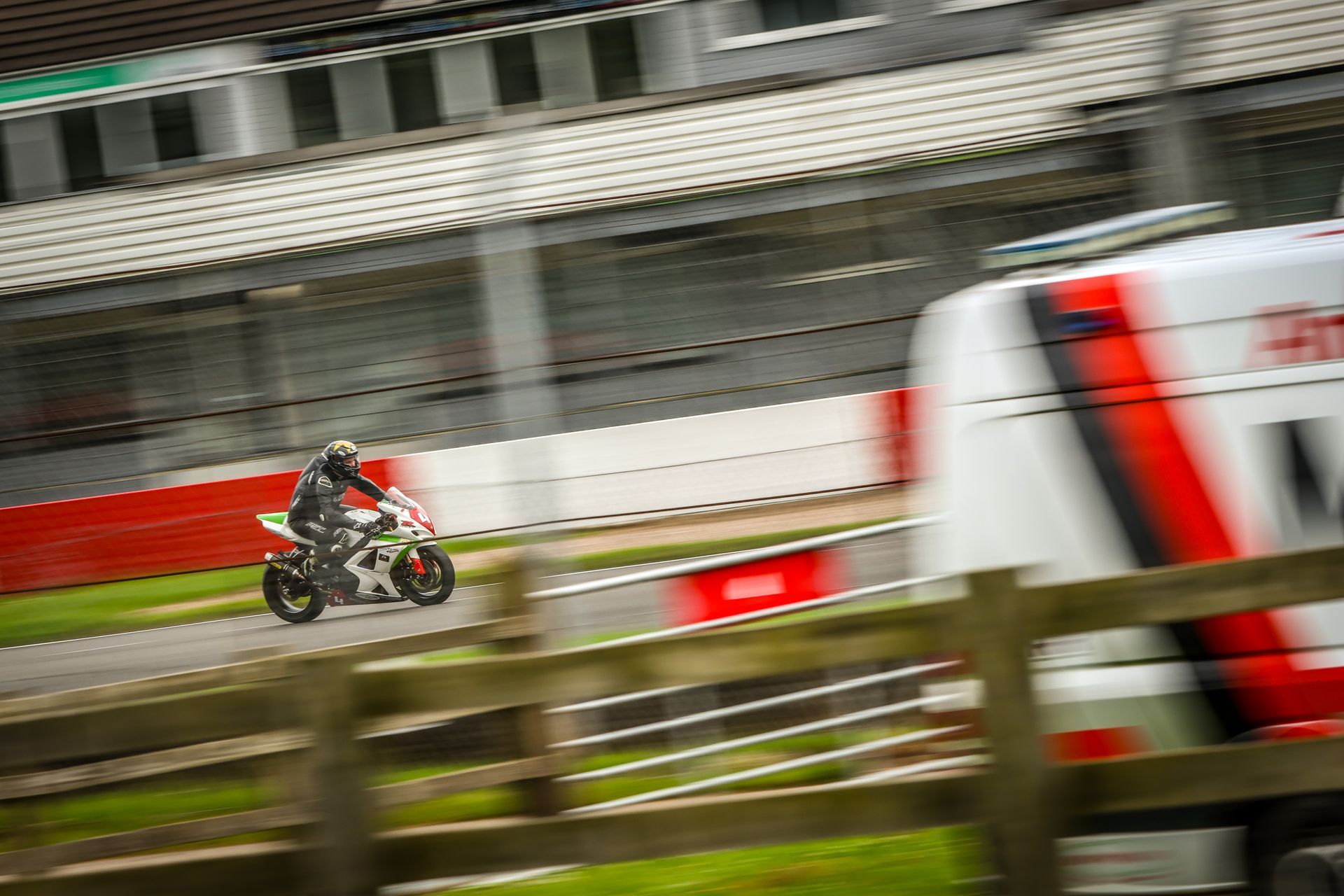 Photographing the British Motorcycle Racing Club Bemsee at Donington Park