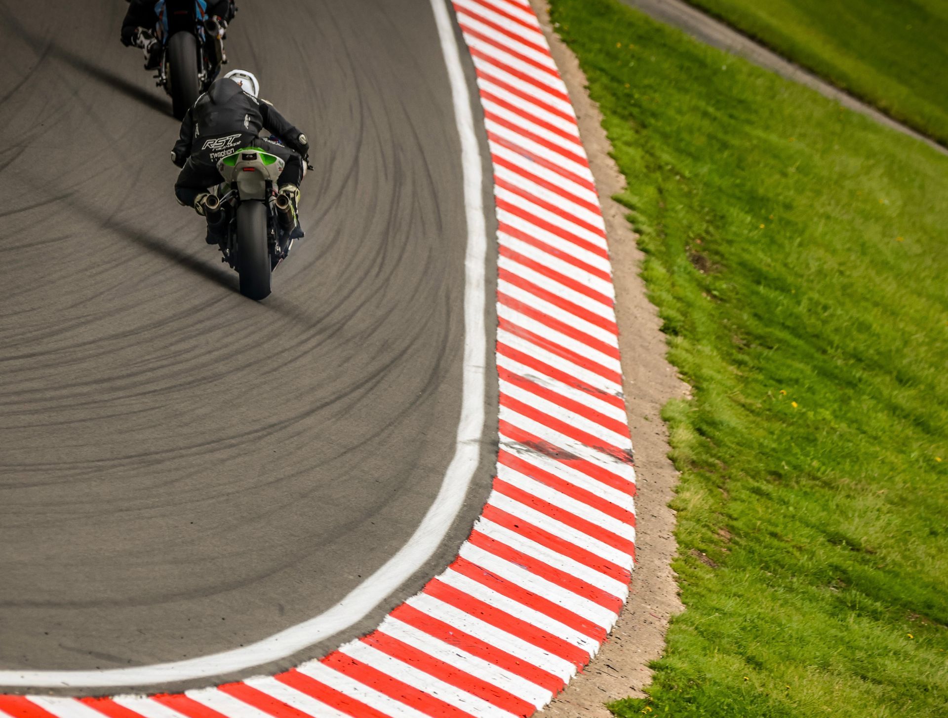 Photographing the British Motorcycle Racing Club Bemsee at Donington Park