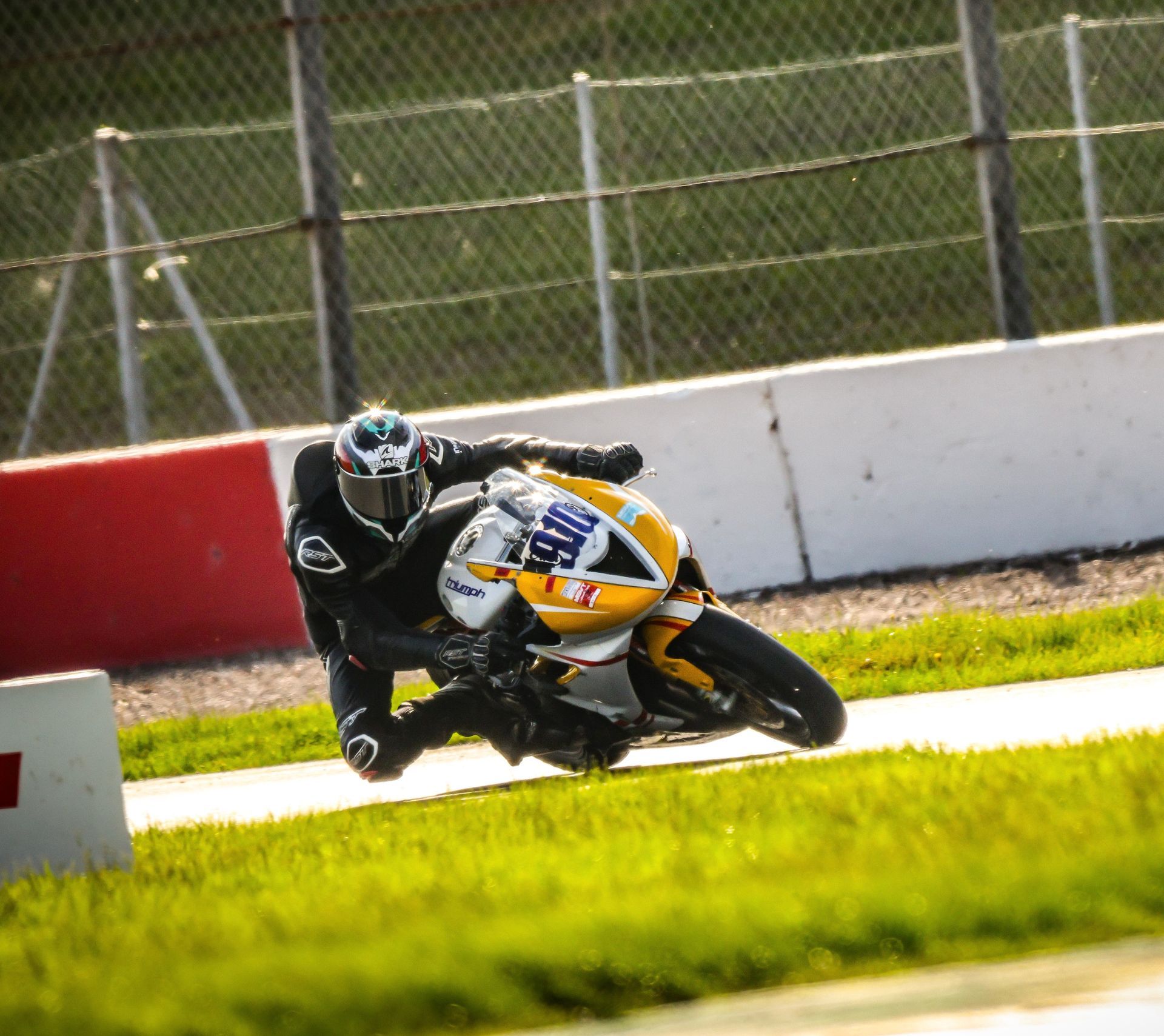Photographing the British Motorcycle Racing Club Bemsee at Donington Park
