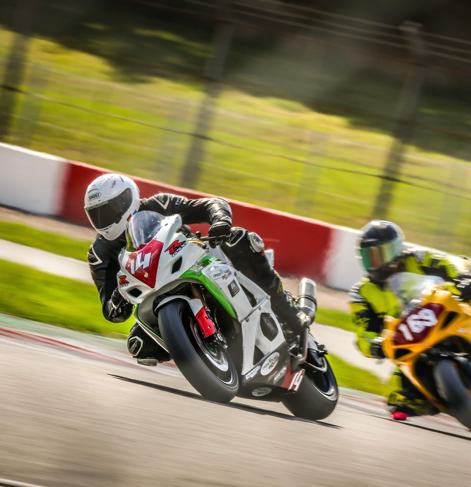 Photographing the British Motorcycle Racing Club Bemsee at Donington Park